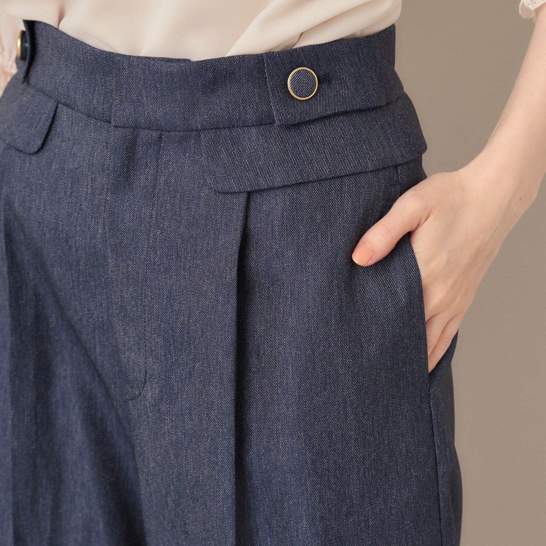 Couture broach「【マシンウォッシャブル・スッキリ見え】デニムライク釦デザインパンツ」|その他|