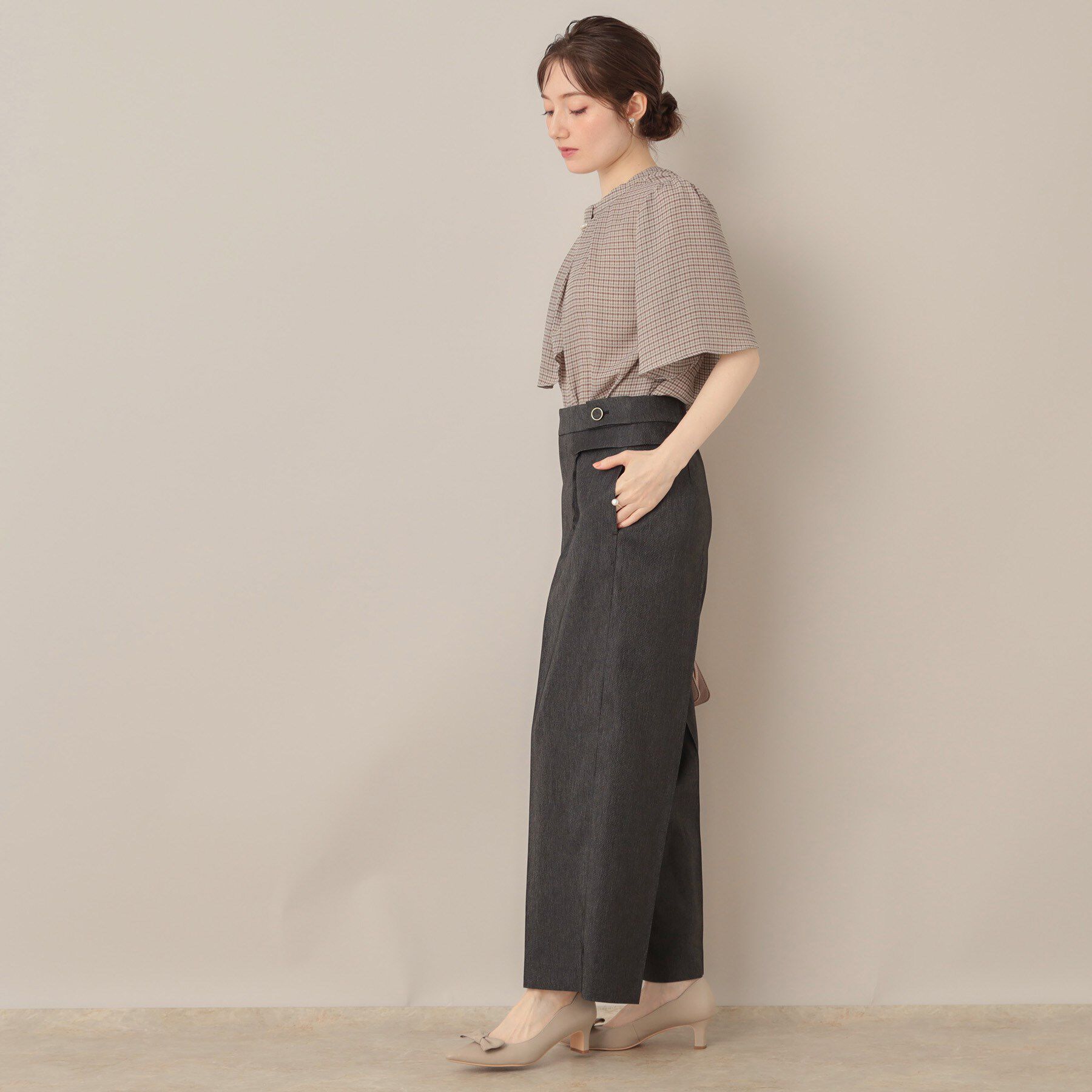 Couture broach「【着映え・5分袖・通勤】パール調タイチェックプリントブラウス」|シャツ・ブラウス|