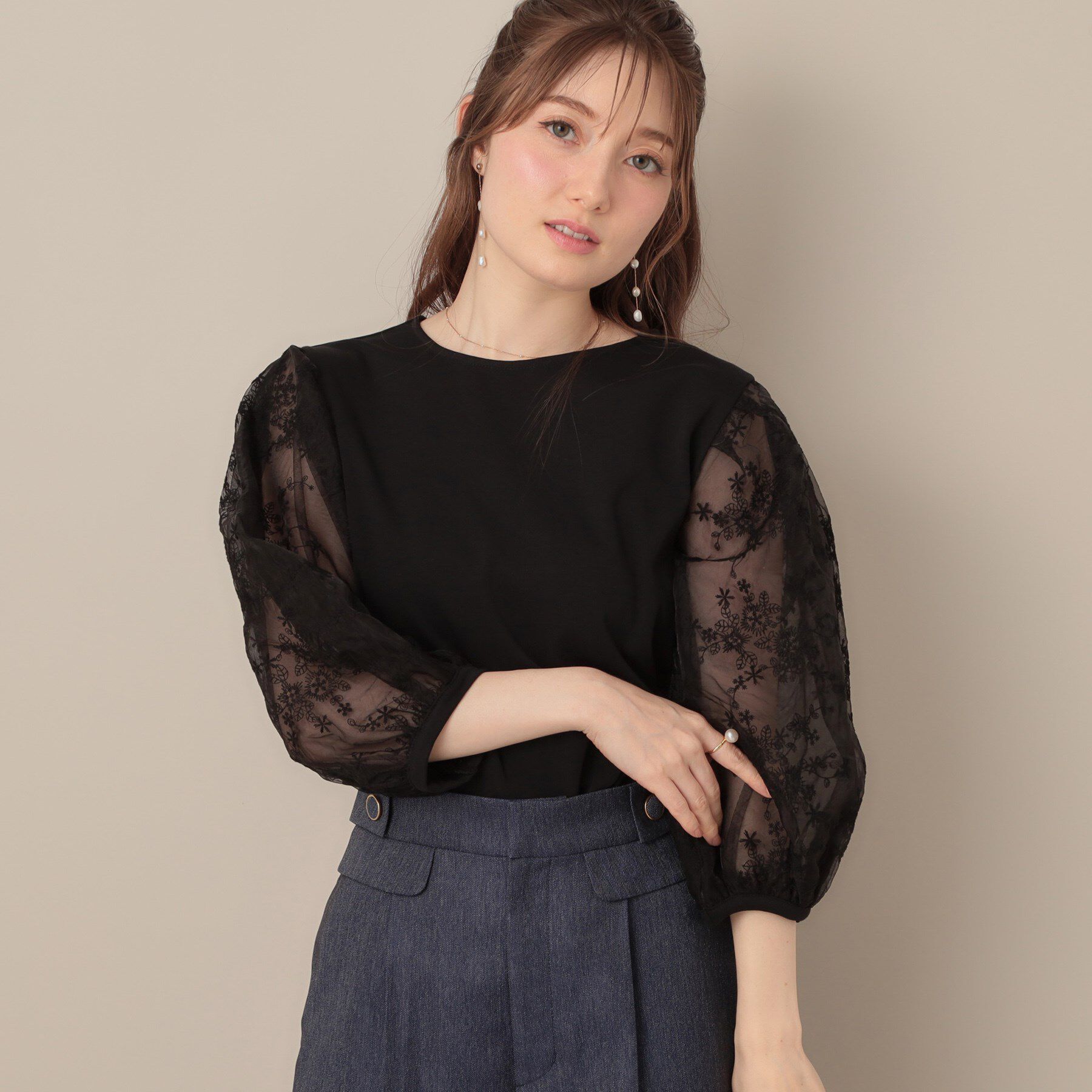 Couture broach「【接触冷感・UVカット・マシンウォッシャブル】袖レースドッキングカットソー」|Tシャツ・カットソー|