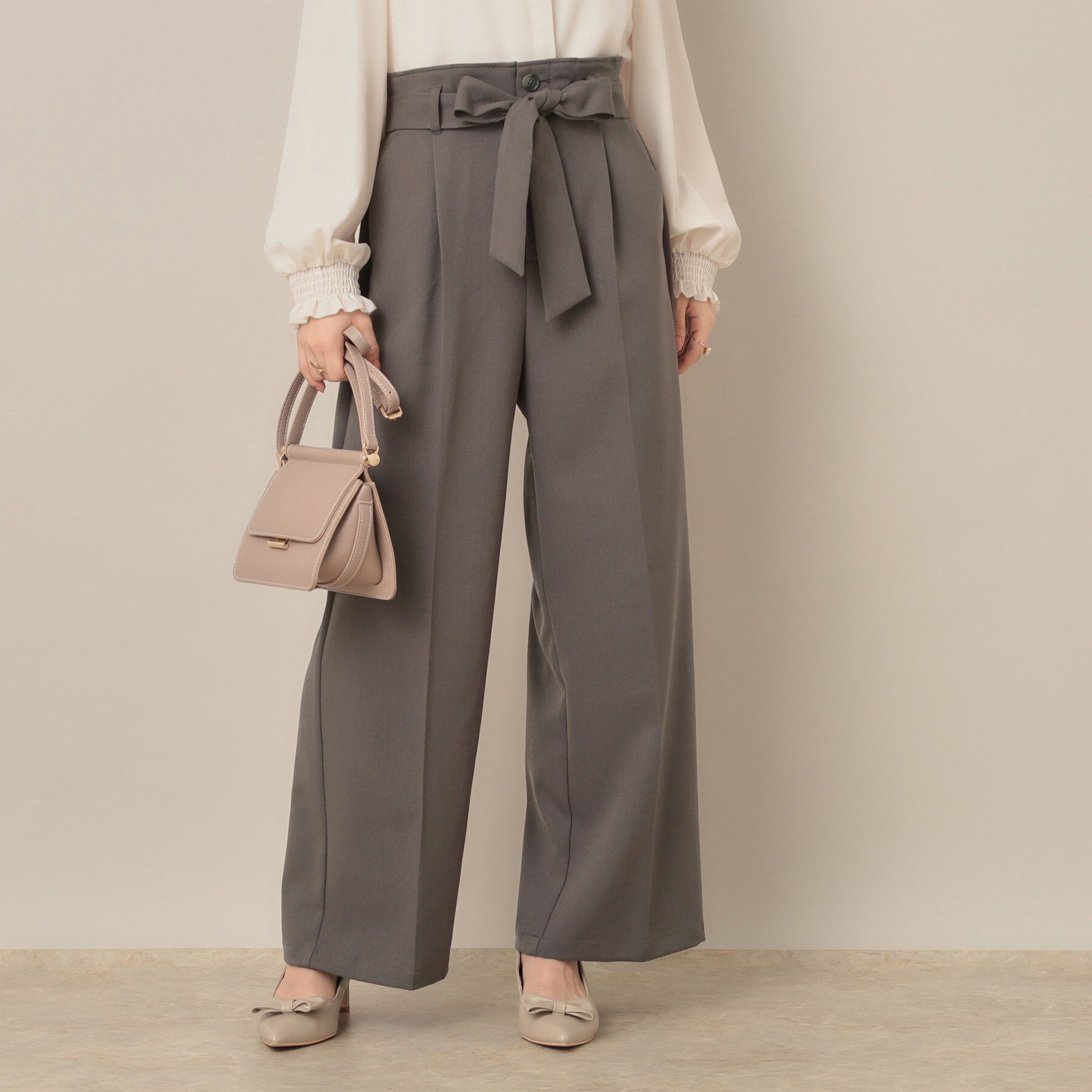 Couture broach「【帯電防止・通勤】ウエストリボン サスペンダー付きワイドパンツ」|その他|