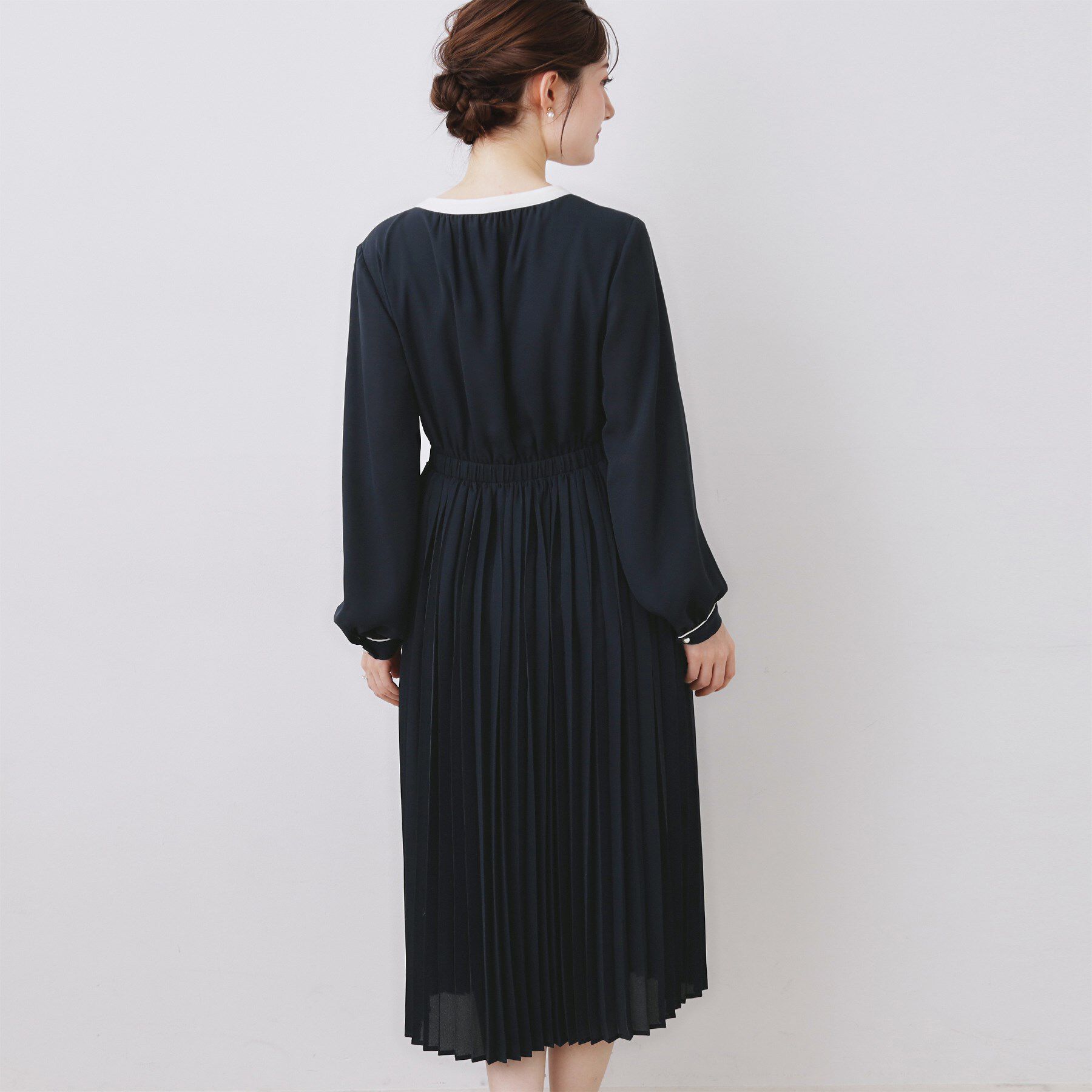 Couture broach「【ハレの日・通勤】配色シフォンプリーツ ワンピース」|ワンピース|