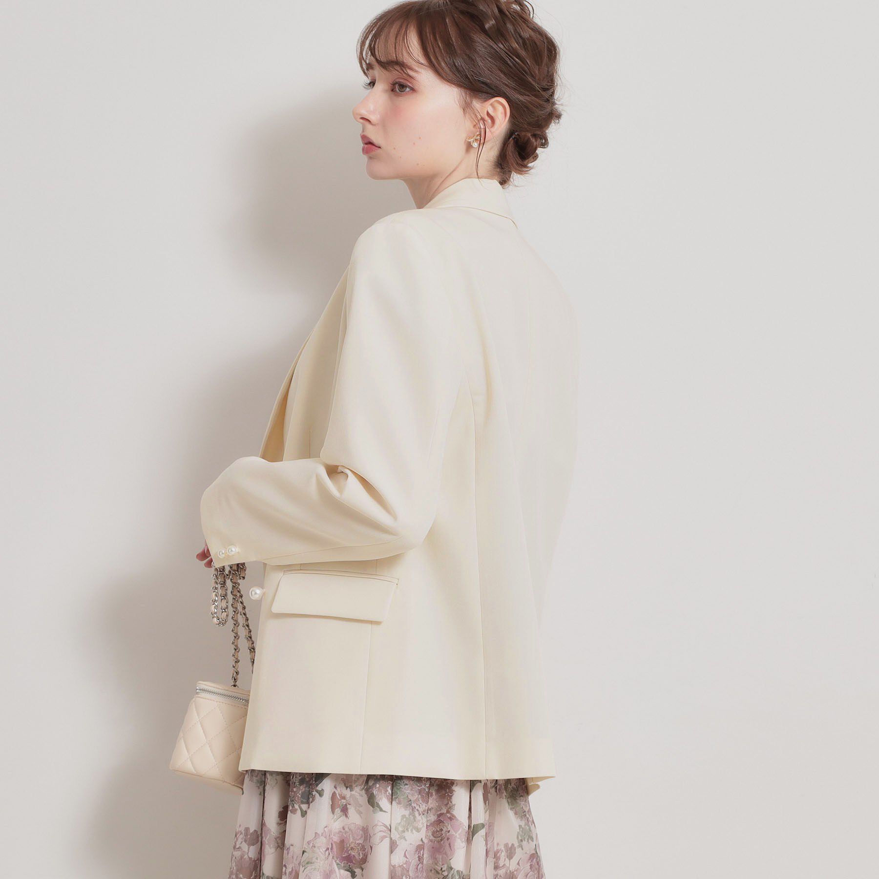 Couture broach「【洗える・ハレの日・通勤】パール調ボタン テーラードジャケット」|テーラードジャケット|