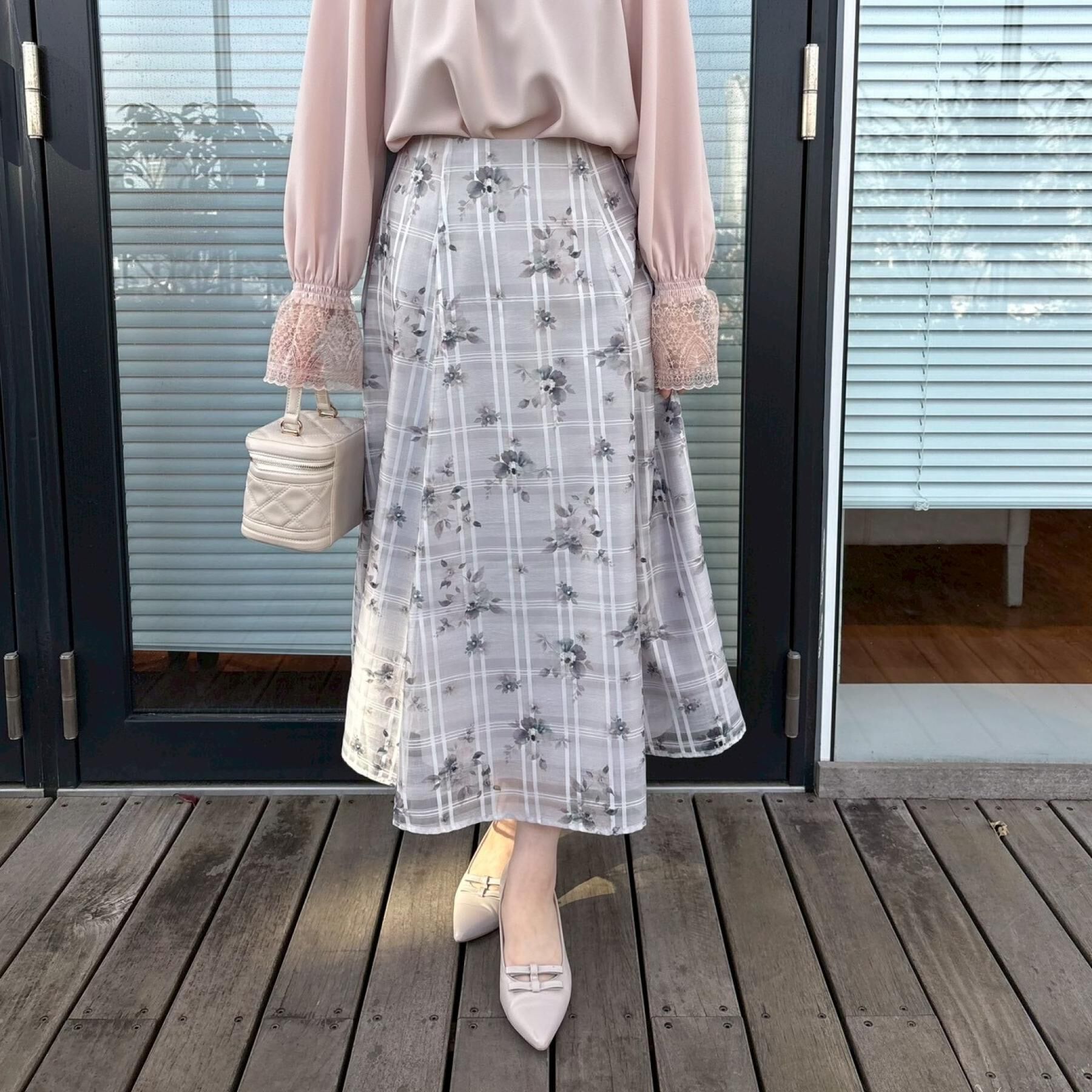 Couture broach「【洗える・着映え】シアーチェック フラワープリント スカート」|スカート|