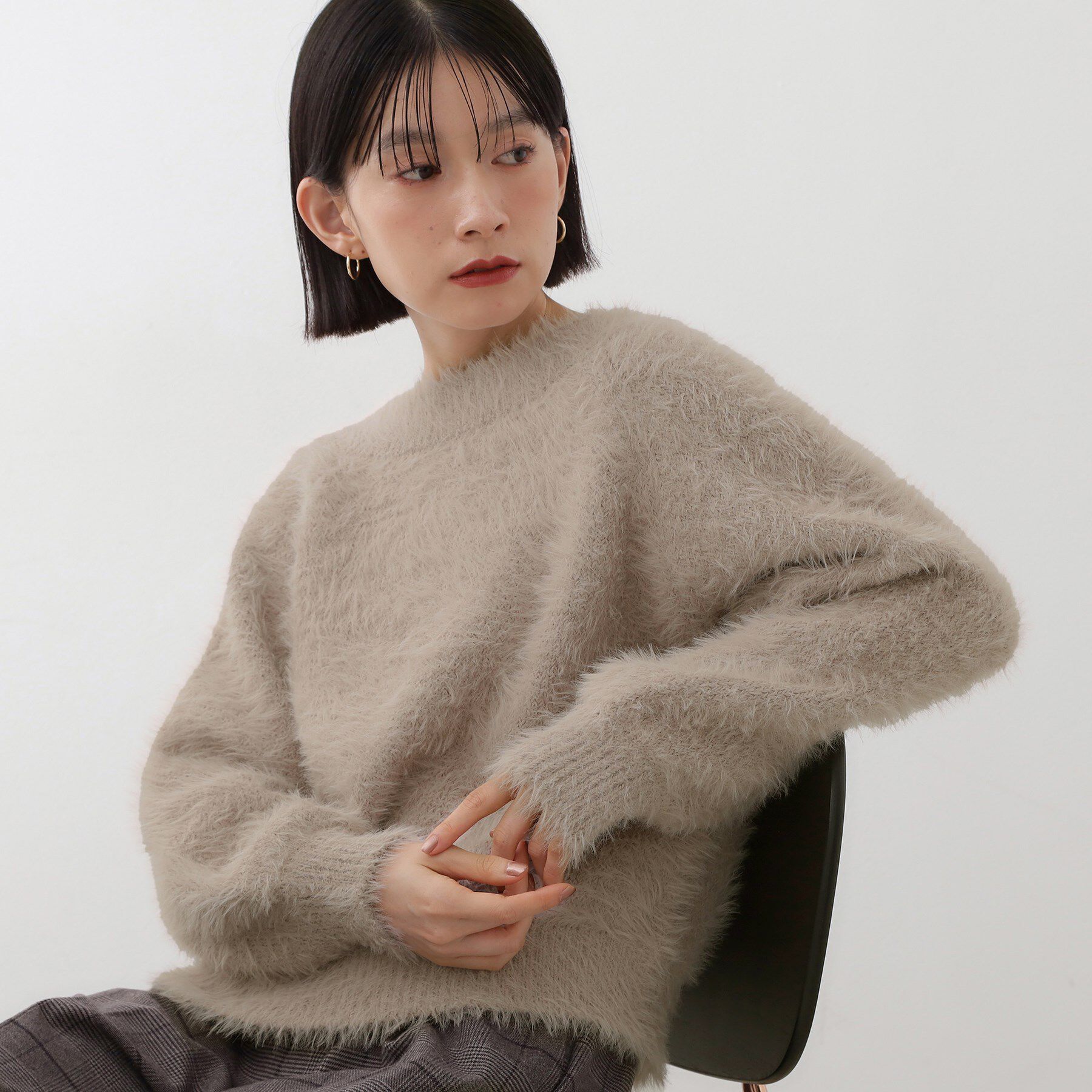 THE SHOP TK「着るたびときめく ふんわりフェザーシャギーニット」|ニット・セーター|ベージュ(052)