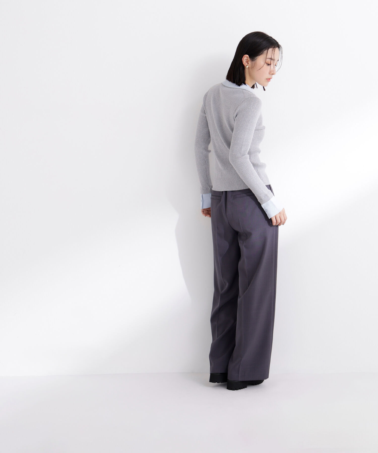  「ダブルカラーVネックリブニット」|ニット・セーター|