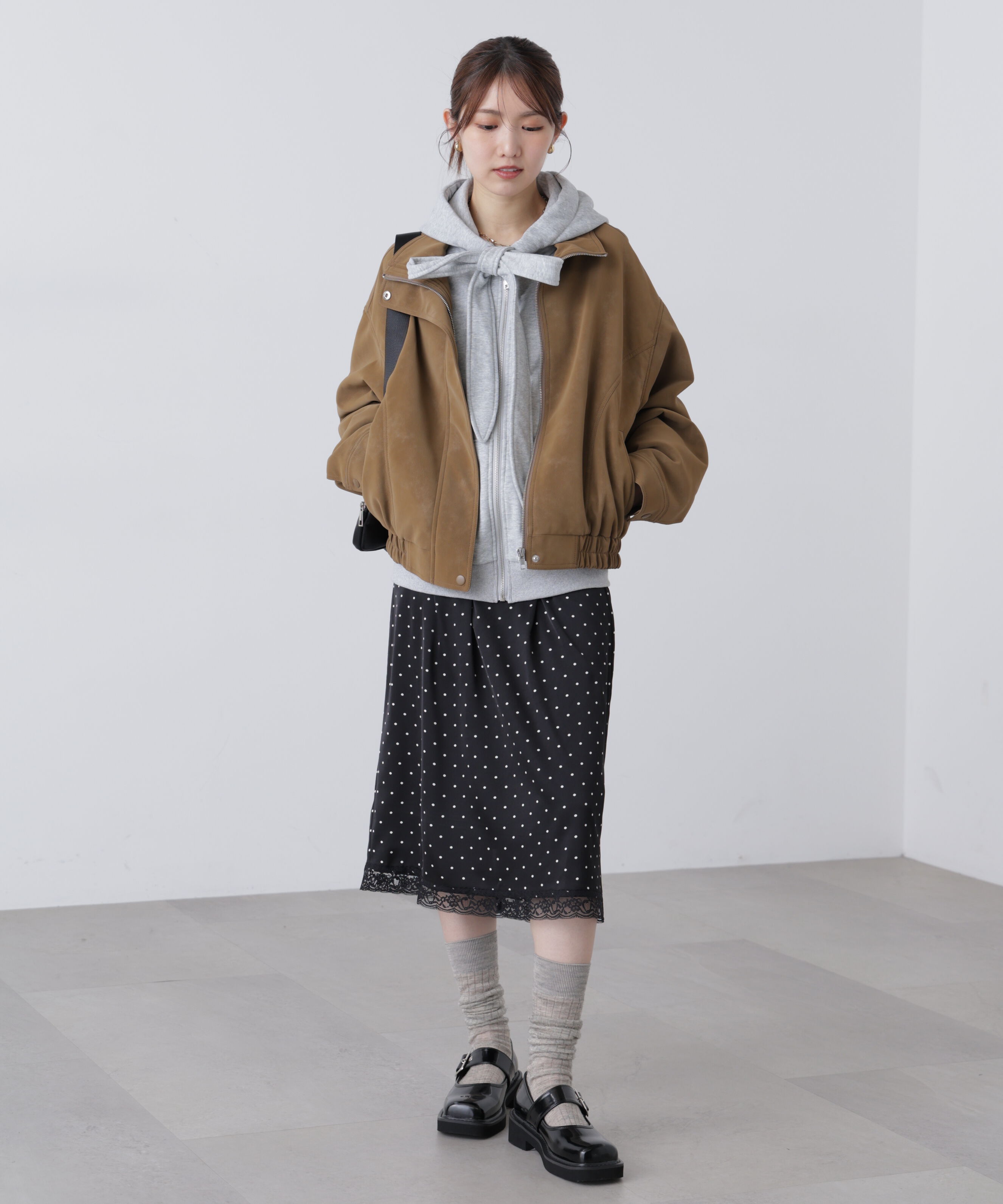  「レーストリムサテンミディスカート」|スカート|