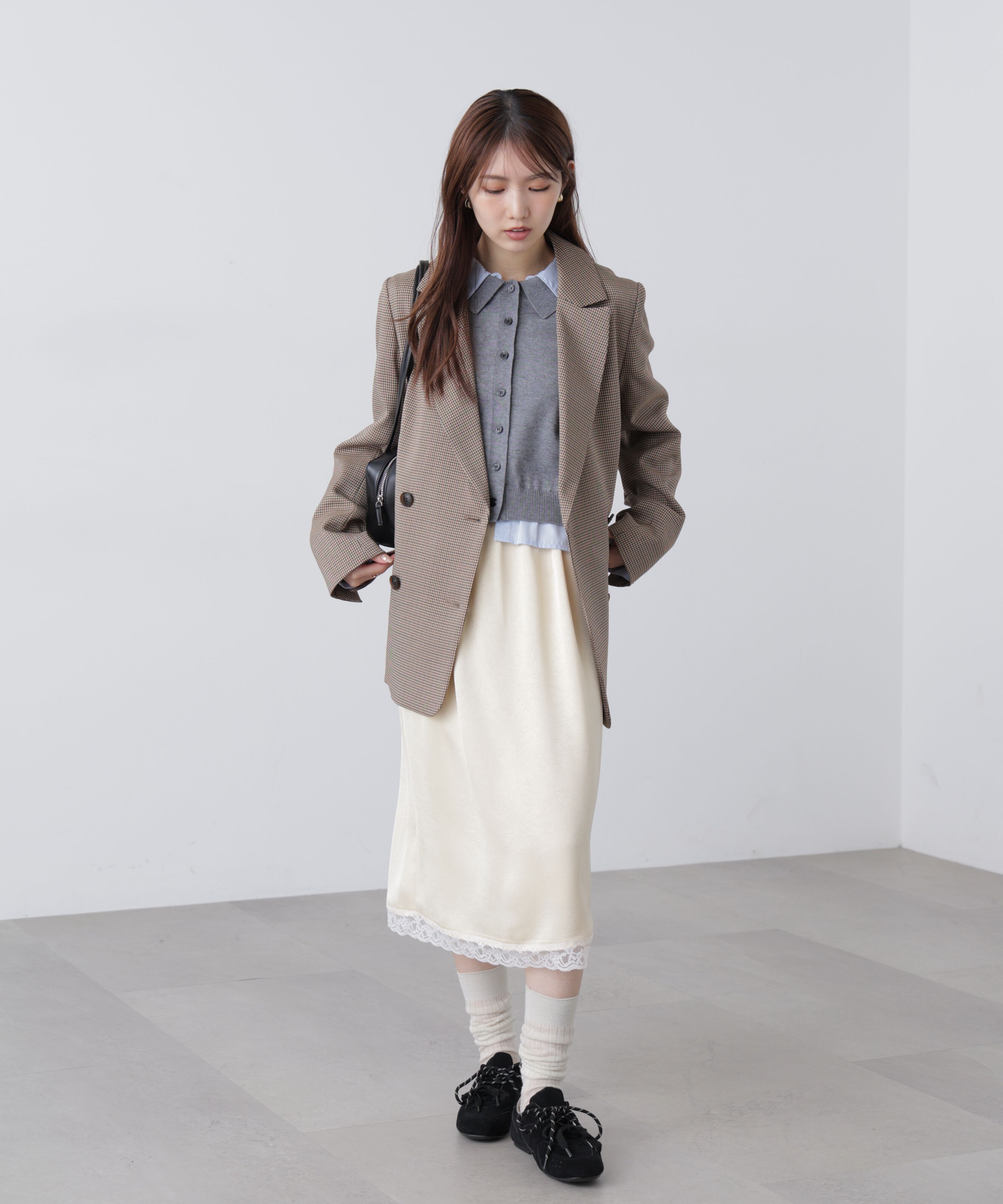  「レーストリムサテンミディスカート」|スカート|