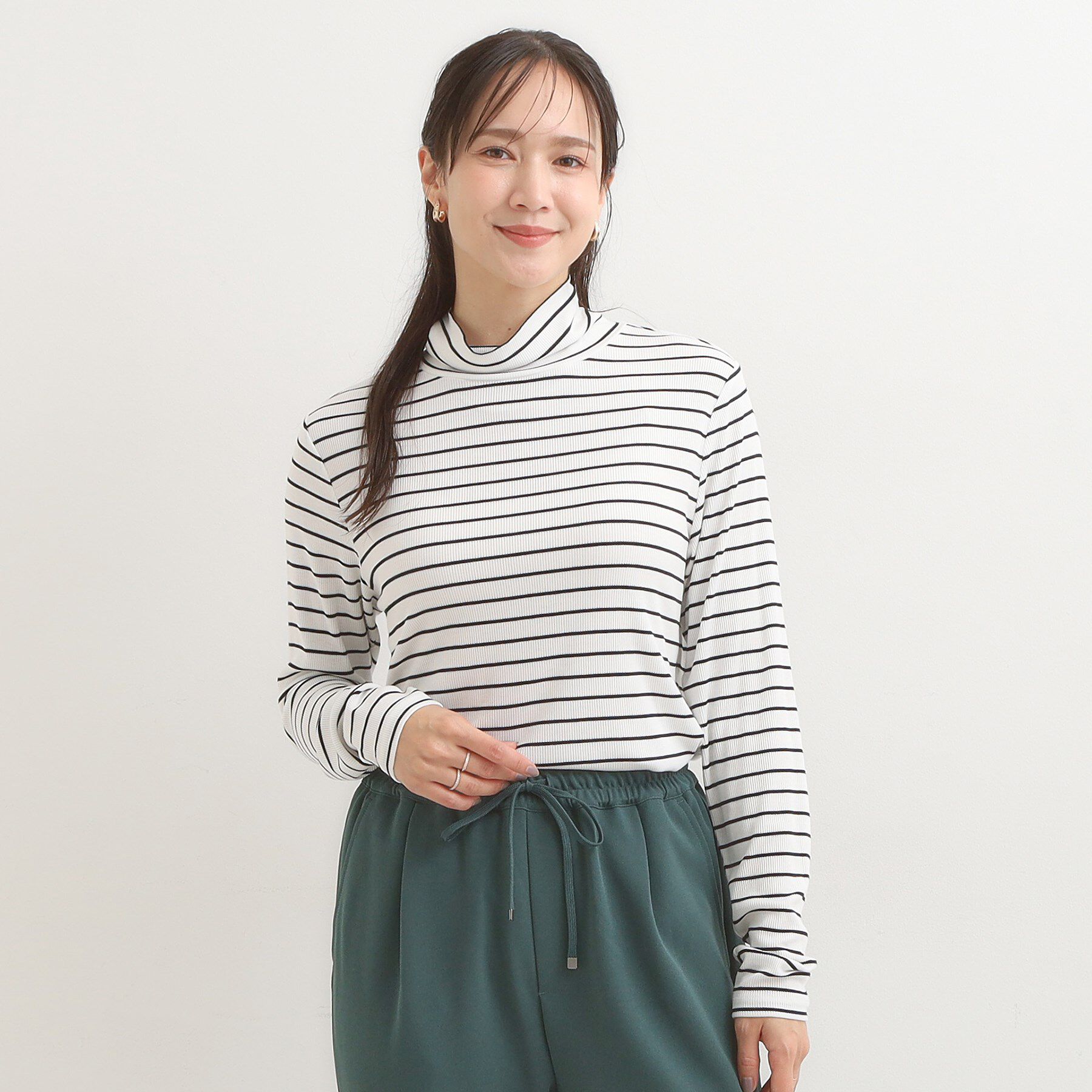 SHOO･LA･RUE「【S-LL/吸湿発熱】なめらかとろみ インナータートル」|Tシャツ・カットソー|