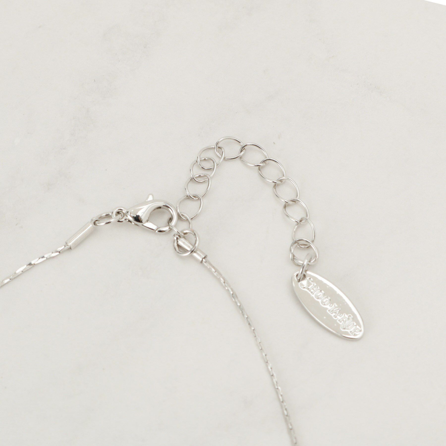 SHOO･LA･RUE「【セレモニー】ロンデルパヴェショートネックレス」|ネックレス|