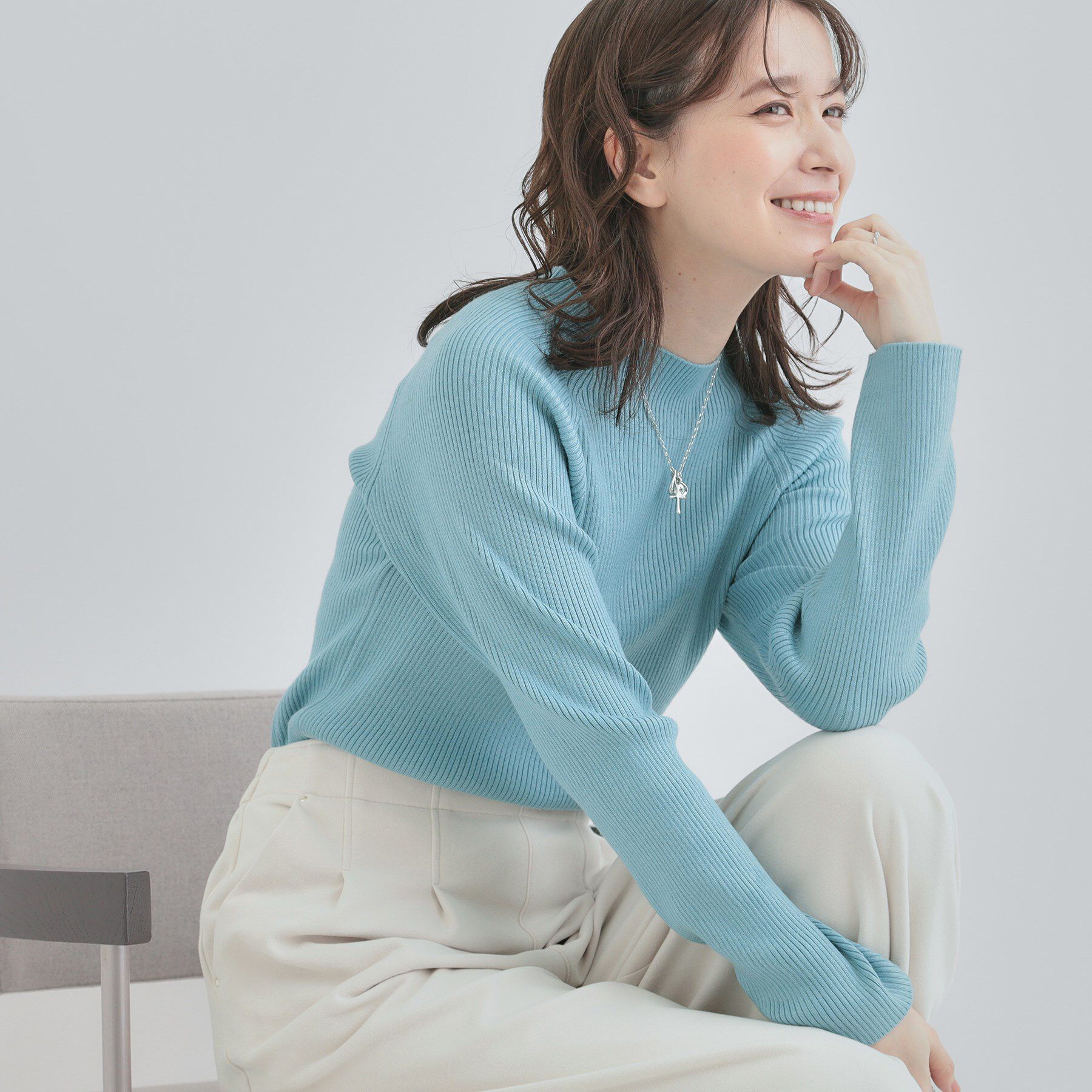 SHOO･LA･RUE「【絶妙なゆるピタ/洗濯機可】ちくちくしにくい リブハイネックやわらかニット」|ニット・セーター|サックスブルー(09