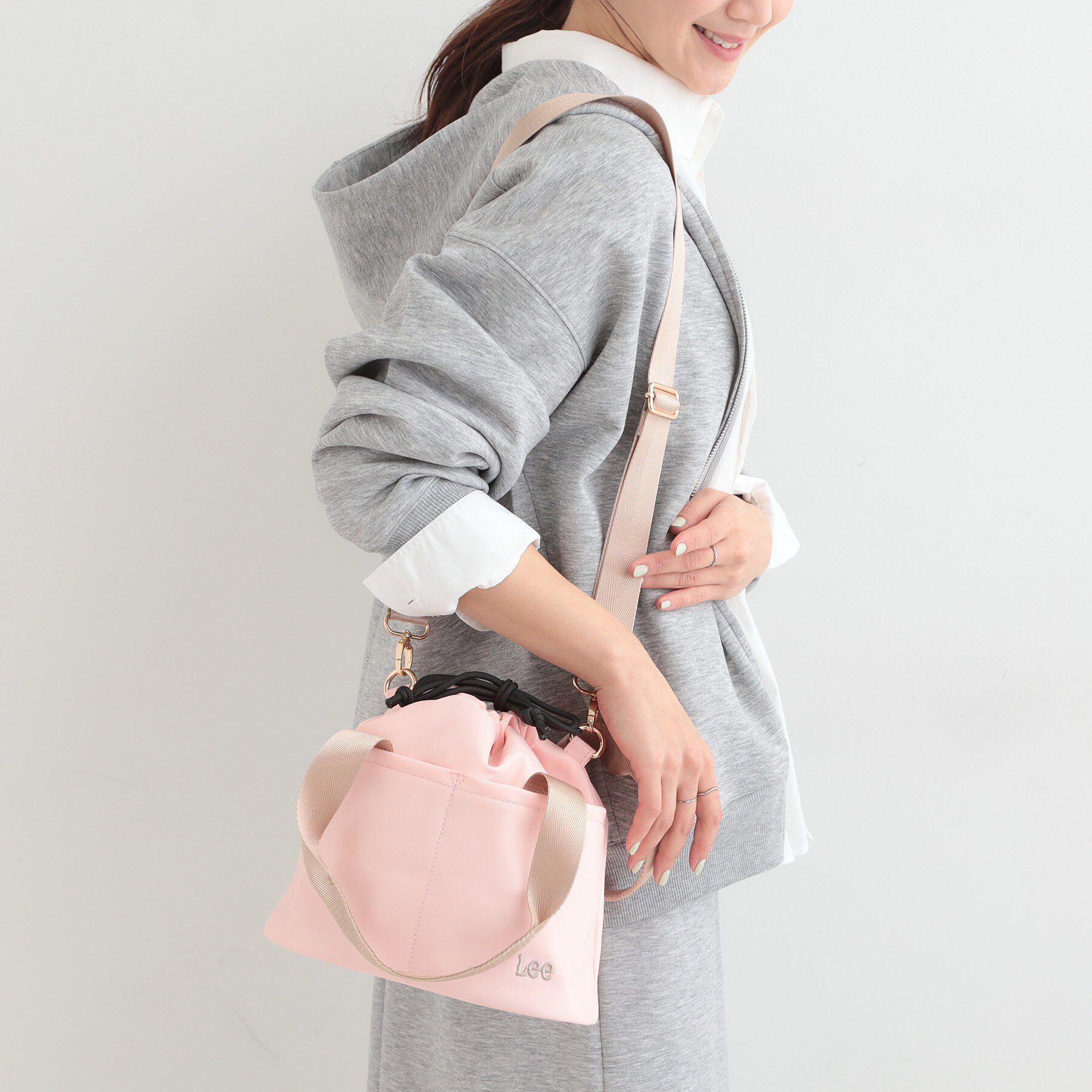 SHOO･LA･RUE「【Lee別注／撥水】巾着ショルダーバッグ」|ショルダー・メッセンジャー|