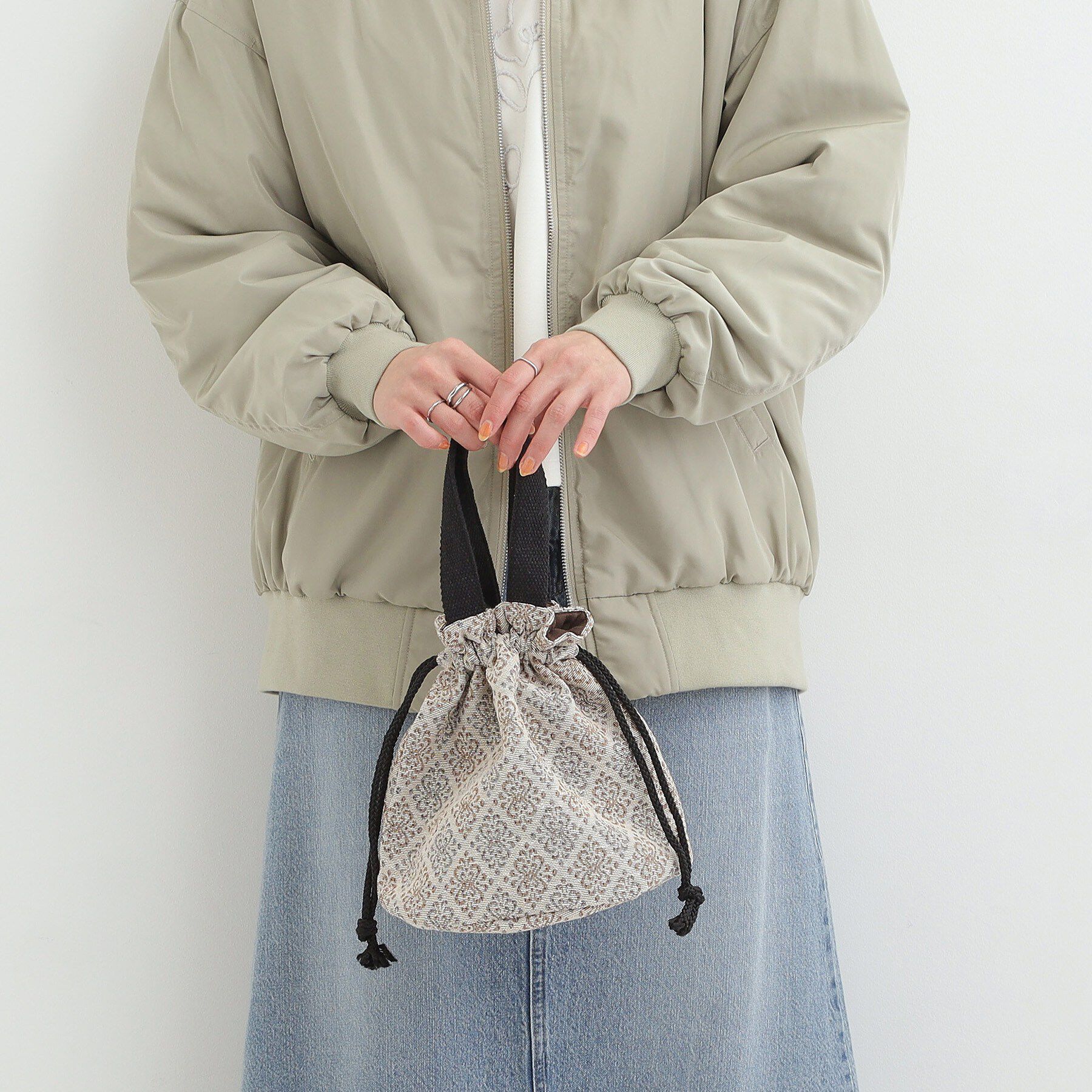 SHOO･LA･RUE「【インド製】ジャカード巾着バッグ」|トートバッグ|ベージュ(452)