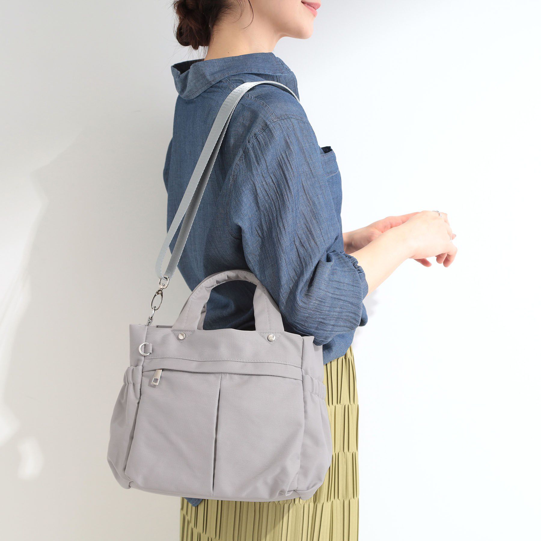 SHOO･LA･RUE「【撥水】9ポケットトート」|トートバッグ|グレー(012)