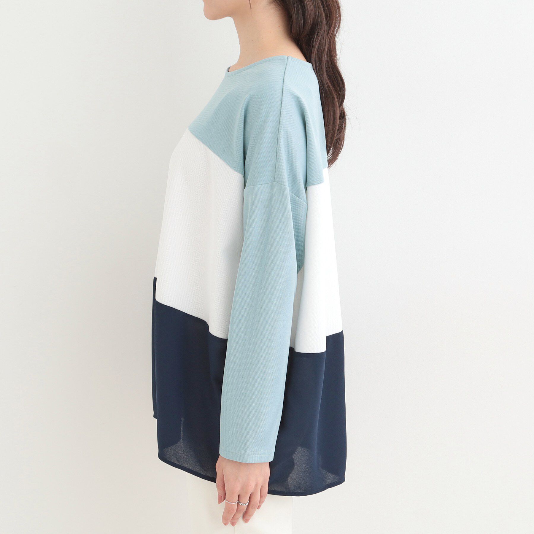 SHOO･LA･RUE「【洗濯機可/S-LL/体型カバー】インせず着られる 3段切替 配色トップス」|Tシャツ・カットソー|