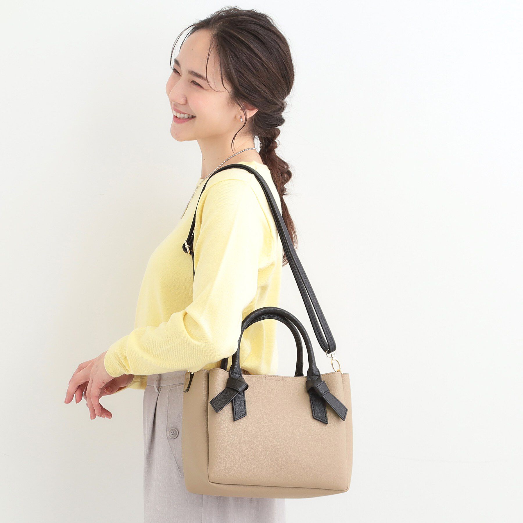 SHOO･LA･RUE「ハンドルリボンデザイントートバッグ」|トートバッグ|ベージュ(552)