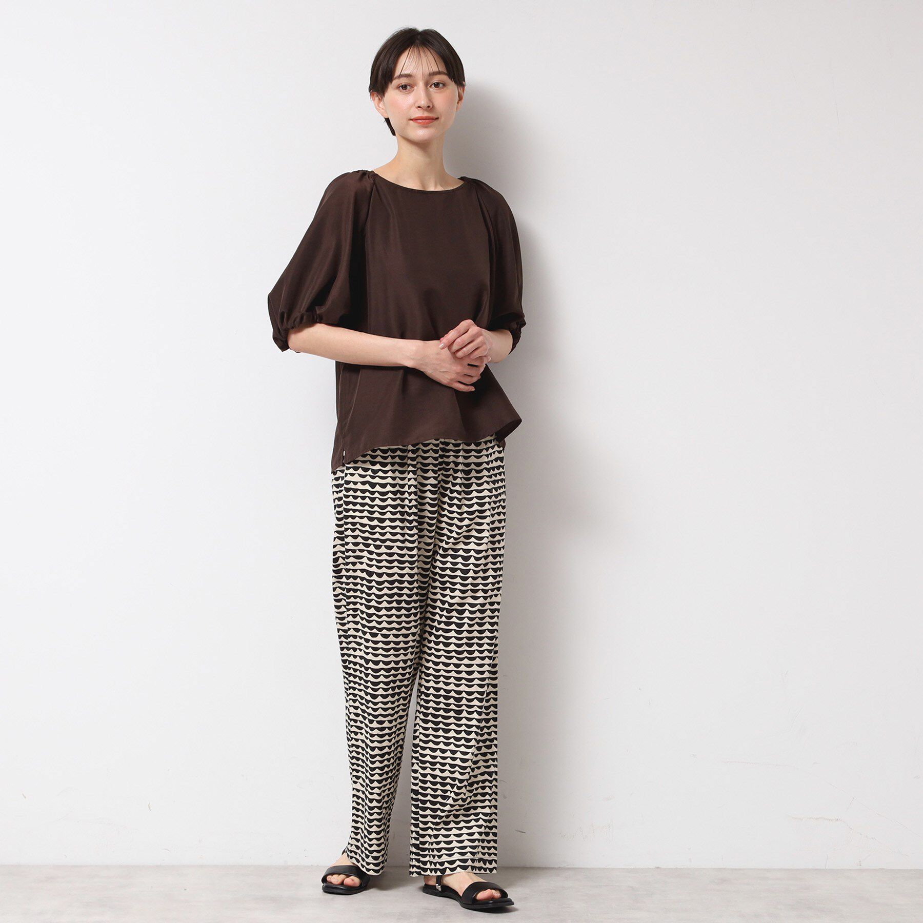 Dessin「【洗える】バッグギャザー入り五分袖ボリュームブラウス」|シャツ・ブラウス|