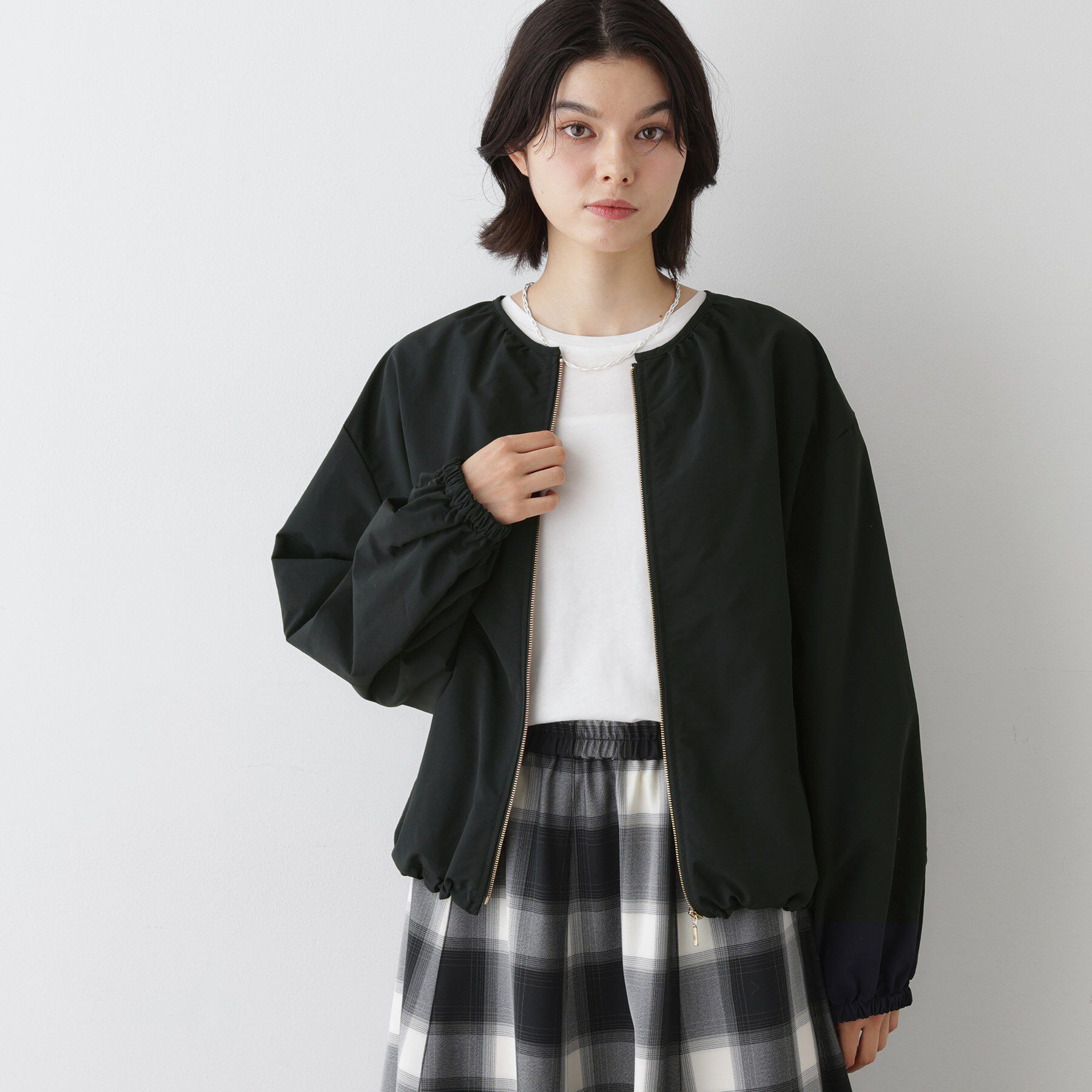 Dessin「【撥水・洗える】クルーネックブルゾン」|ブルゾン・スタジャン|