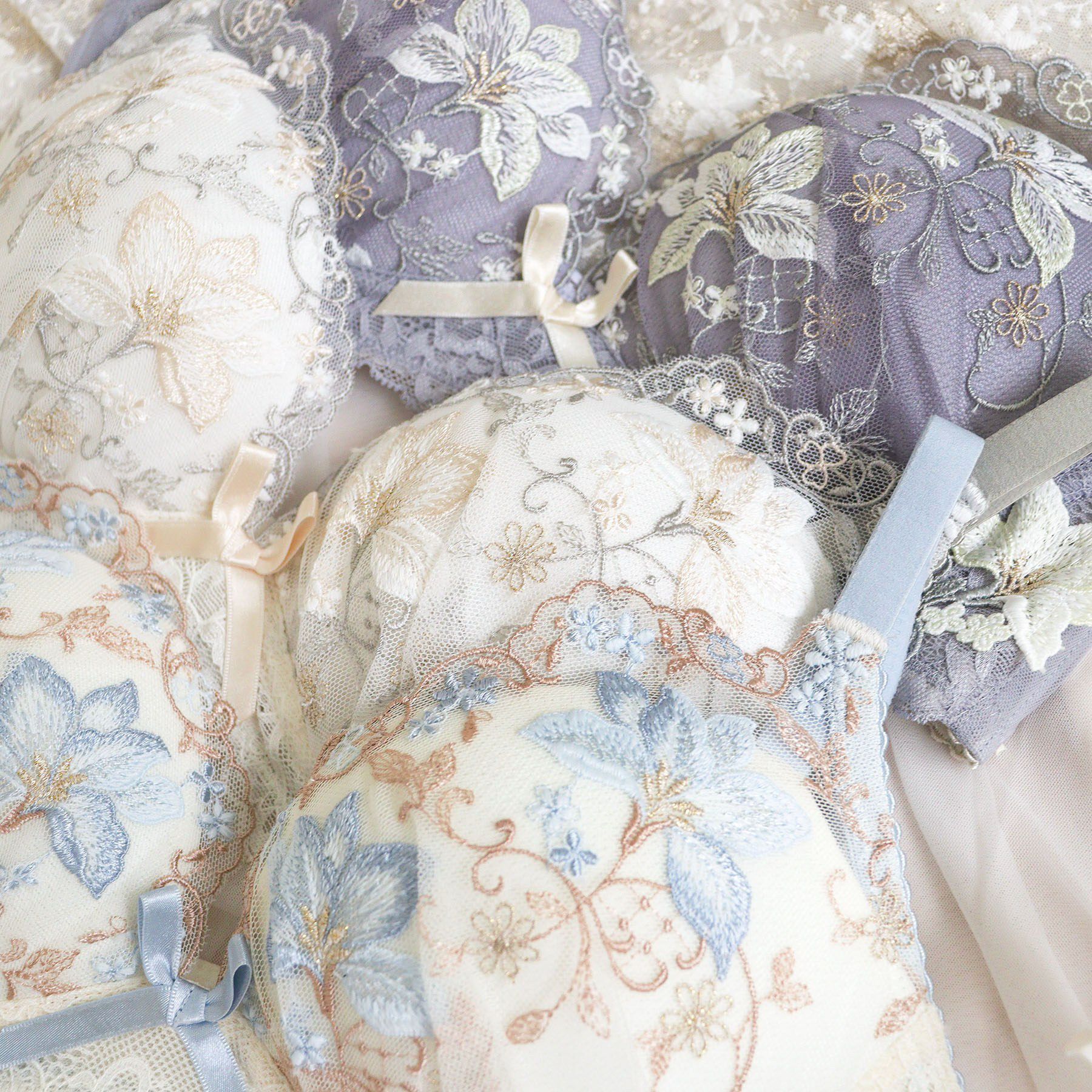 Risa Magli「フルーリ ノンワイヤーブラ (D-F) ＜メロフィータイプ＞」|インナー|