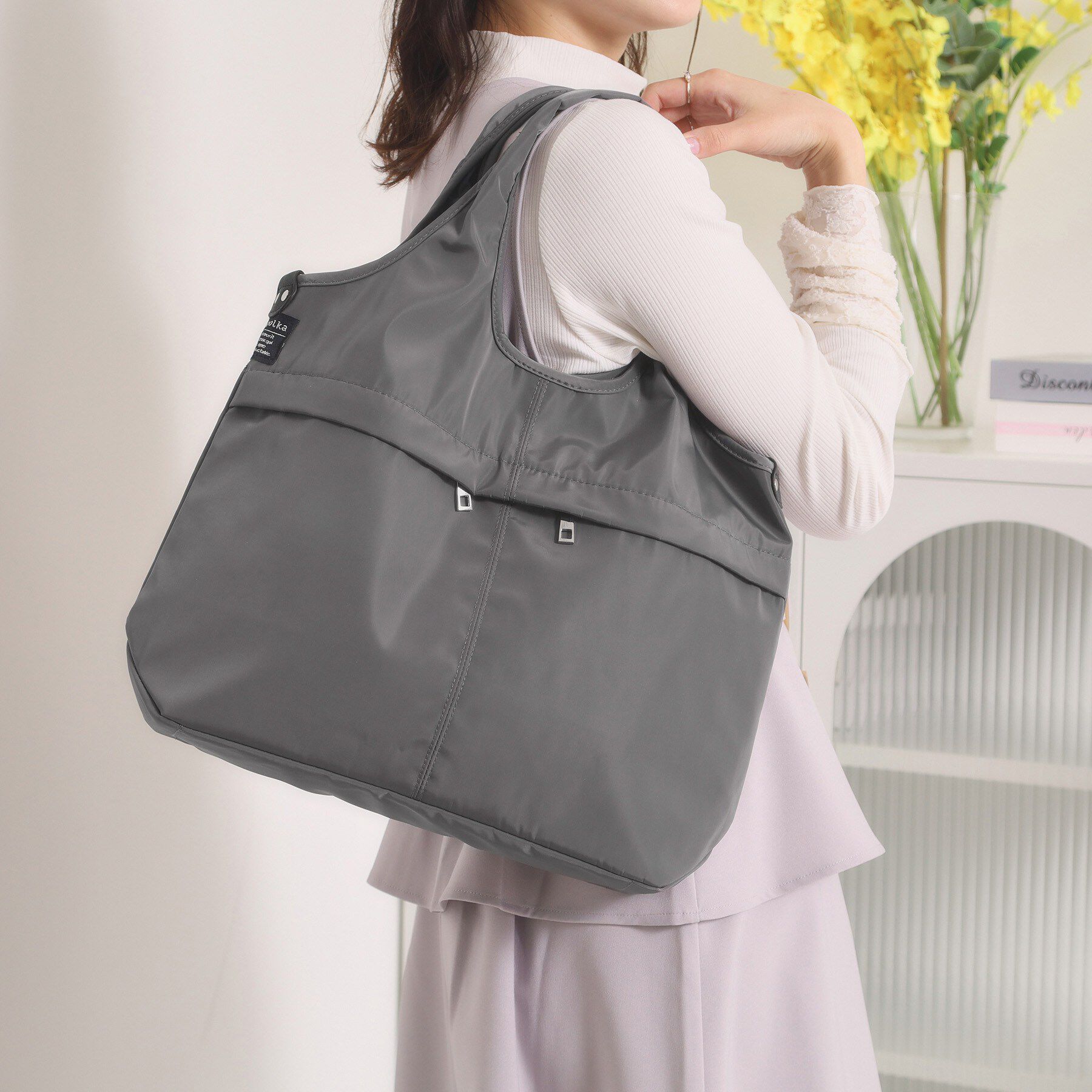 ITS&rsquo;DEMO「【防花粉／全6色】高密度バルーン10ポケットトート」|トートバッグ|チャコールグレー(0