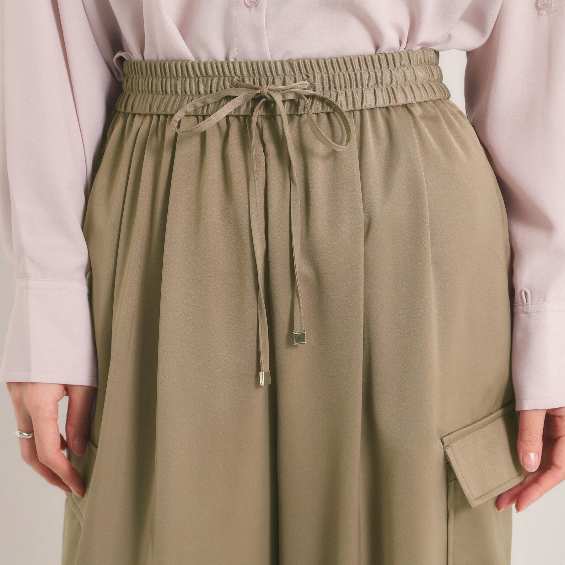 ITS&rsquo;DEMO「【手洗い可】サテンカーゴパンツ」|その他|