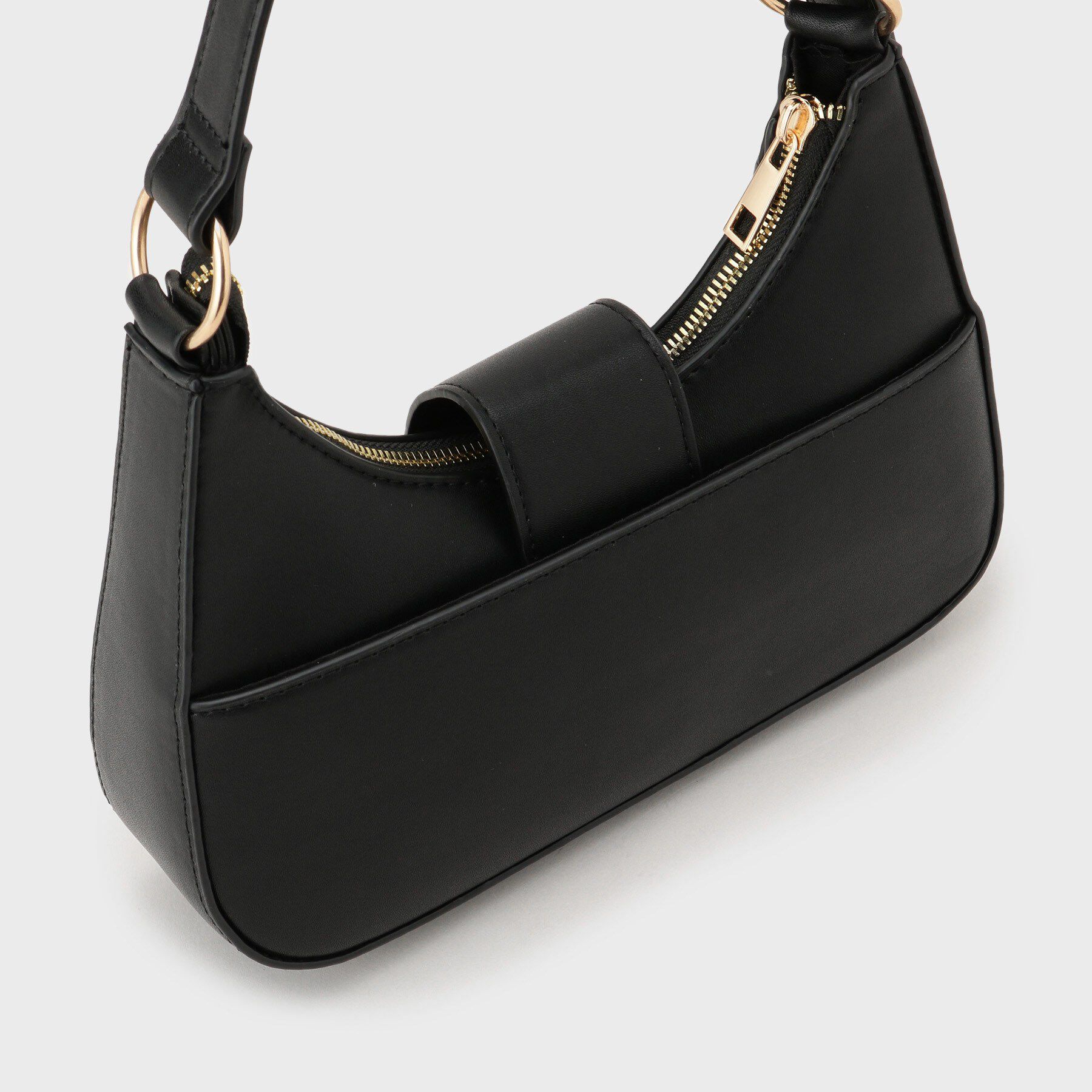 Ober Tashe「フロントバッグル2WAYショルダー」|ショルダー・メッセンジャー|