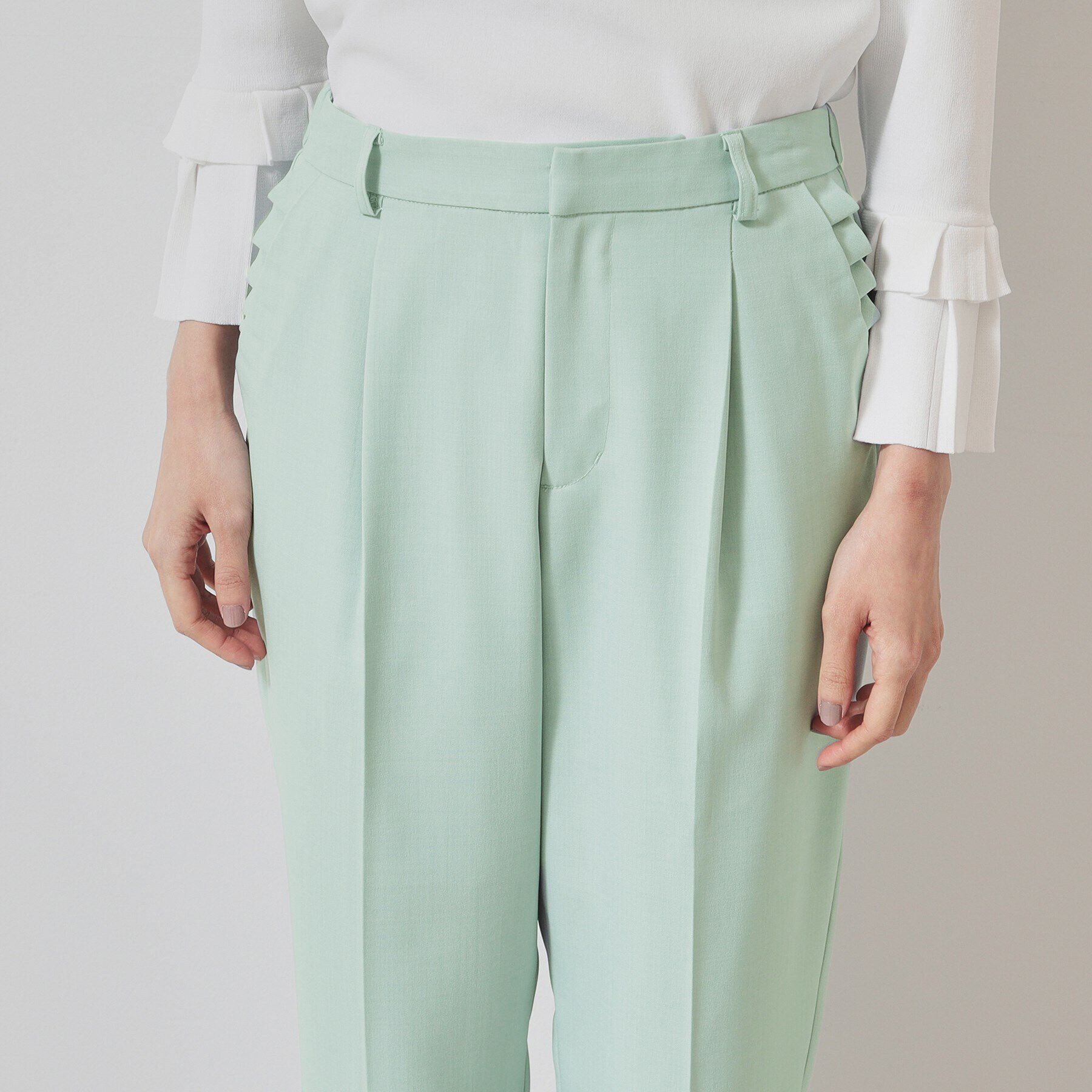 SunaUna「【ポケットフリル／大人フェミニン】テーパードパンツ」|その他|