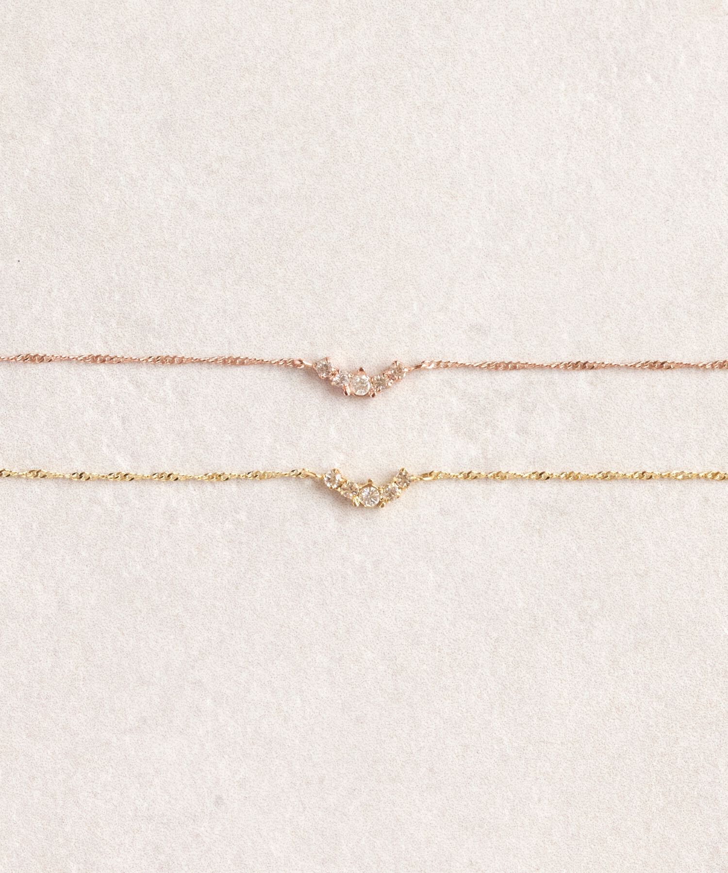 Phoebe「Vラインビジューブレスレット　ローズゴールド」|ブレスレット・バングル|