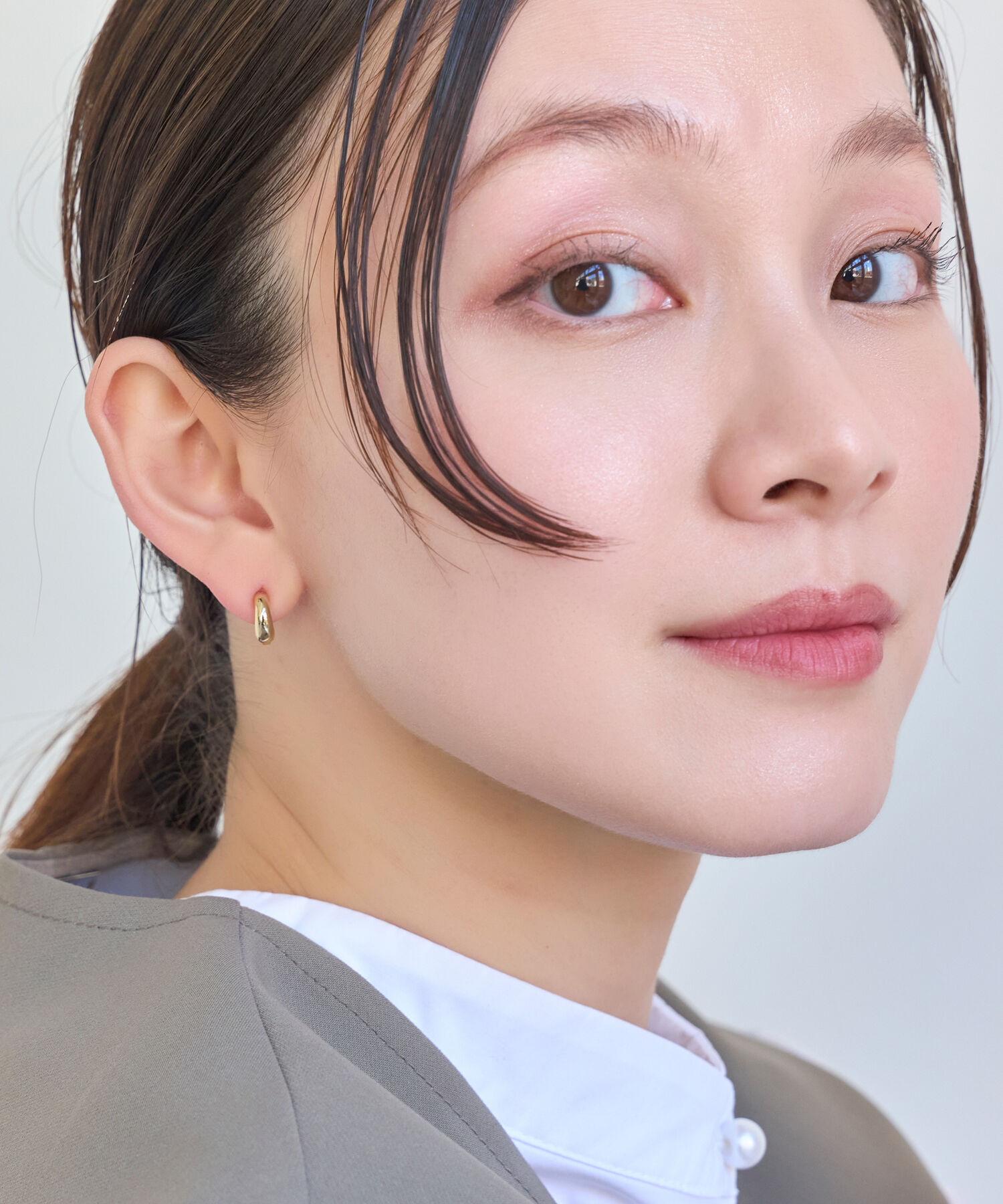 Phoebe「【金属アレルギー対応】シンプルフープスナップイヤリング　ゴールド」|イヤリング|