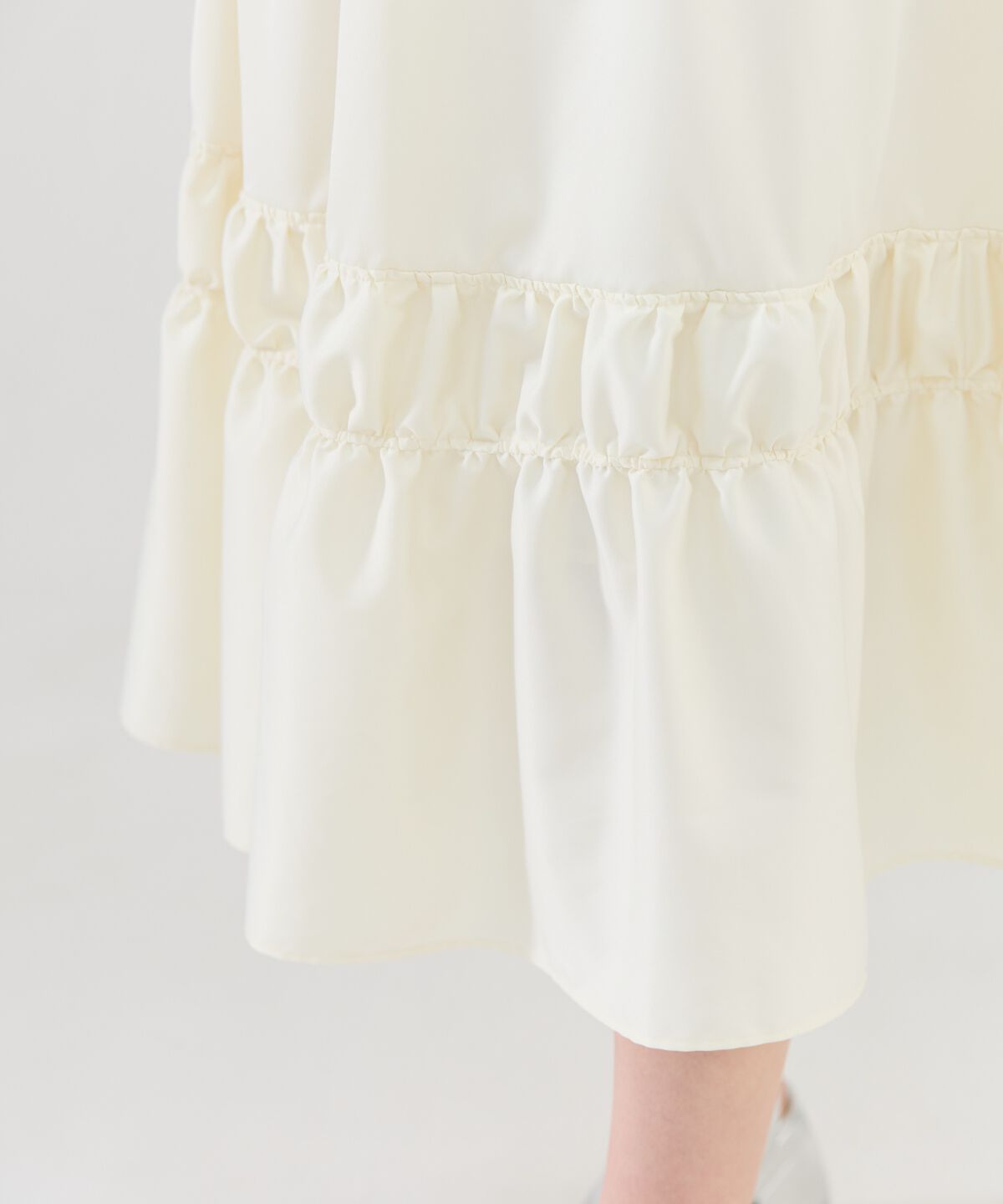 REDYAZEL「シャーリングオープンショルダーワンピース」|ワンピース|