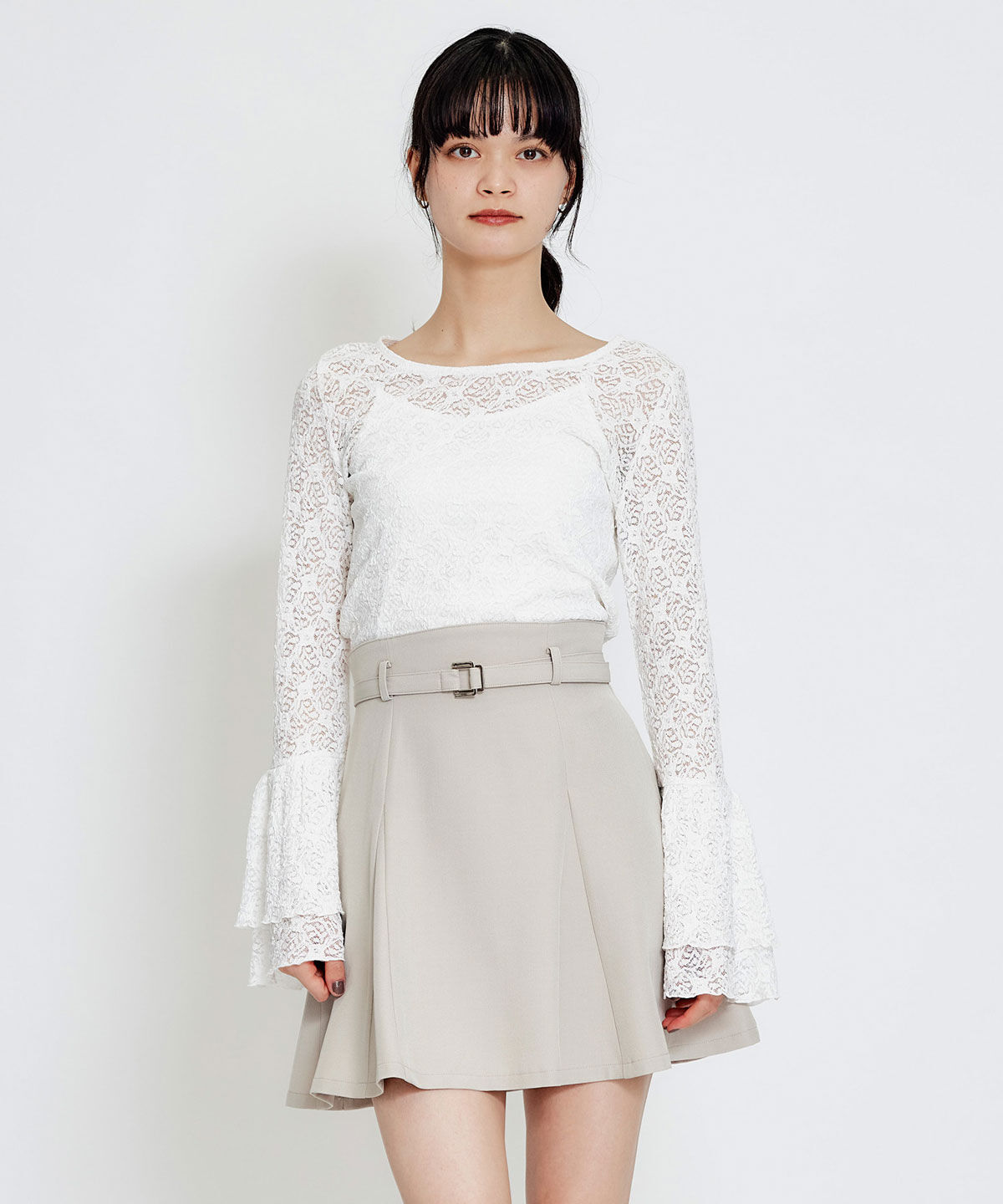 REDYAZEL「ボリュームスリーブシアーレースブラウス&times;ベーシックキャミソール」|Tシャツ・カットソー|