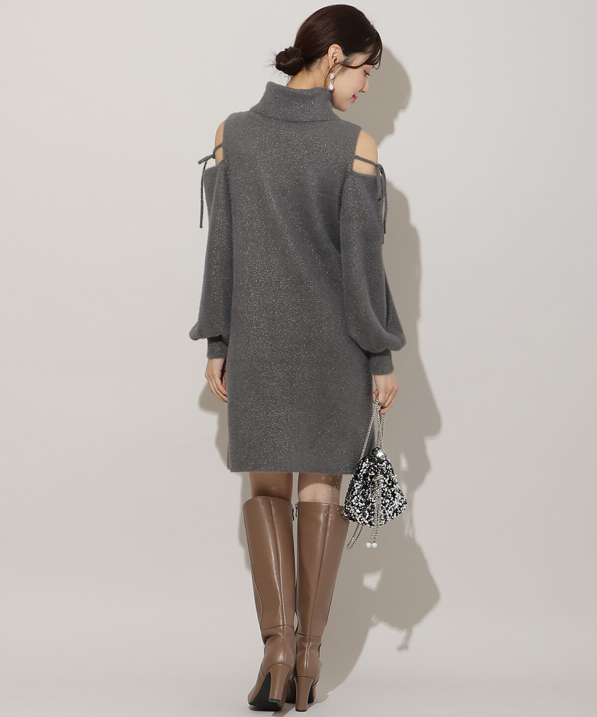 WILLSELECTION「オープンショルダーラメフェザーニットワンピース」|ワンピース|