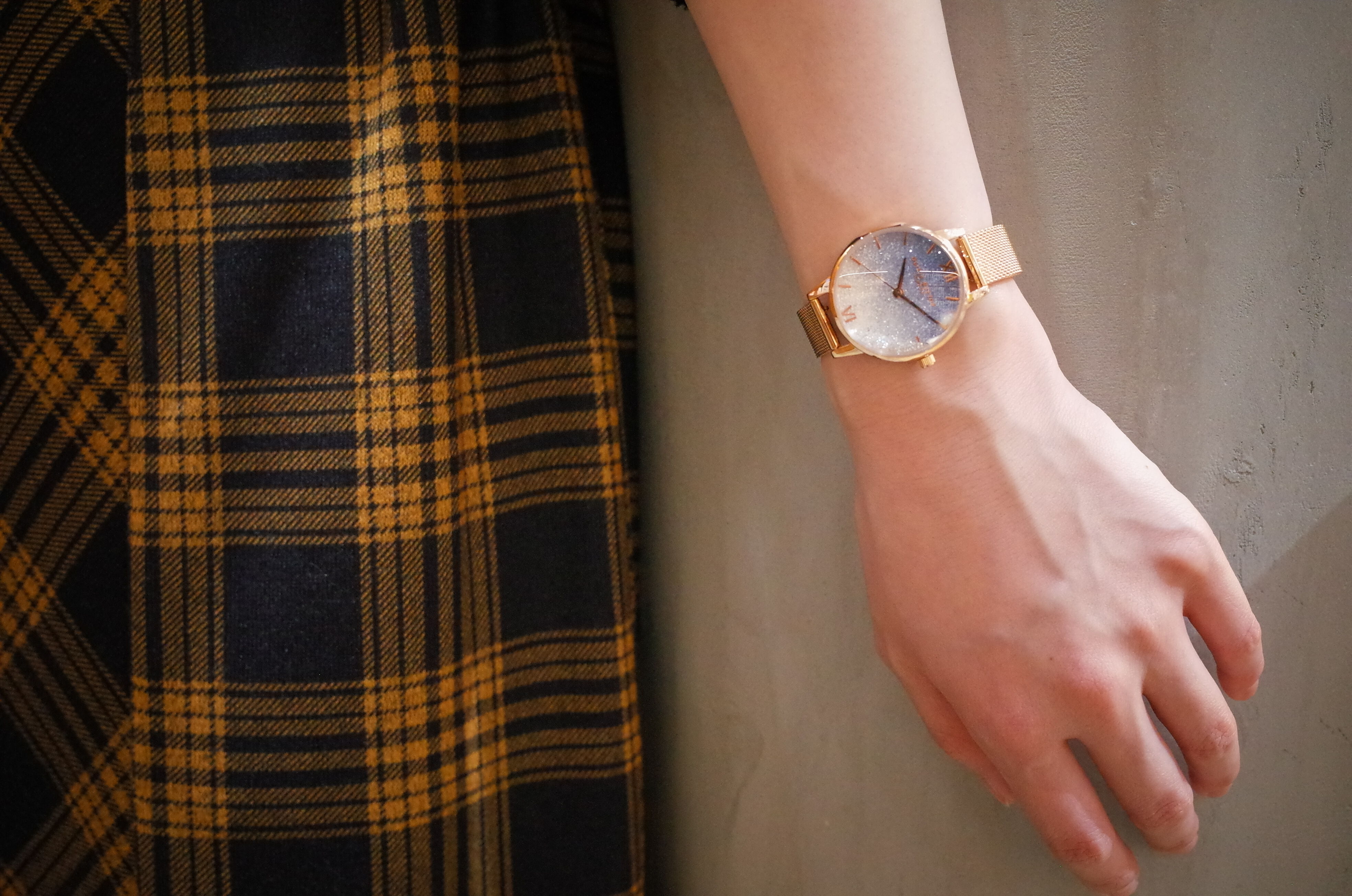 OLIVIA BURTON 「〈OLIVIA BURTON(ｵﾘﾋﾞｱﾊﾞｰﾄﾝ)〉ｱﾝﾀﾞｰｻﾞｼｰ 30mm ｳｨｯｼﾝｸﾞｳｪｰﾌﾞﾛｰｽﾞｺﾞｰﾙﾄﾞﾒｯｼｭ」|腕時計|