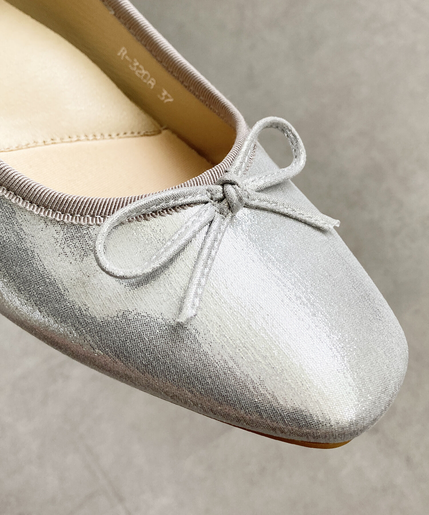 ORiental TRaffic「【跳べるパンプス/シリーズ累計１５０万足突破】 バレエ シューズ /R-3208 厚手クッション フラット」|パンプス|