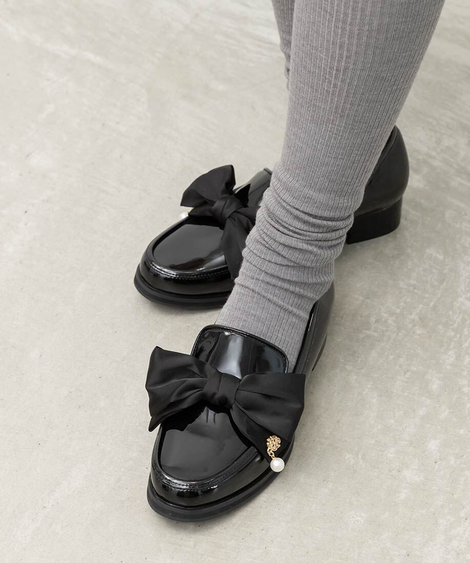  「パールチャームサテンリボンローファー」|ローファー|