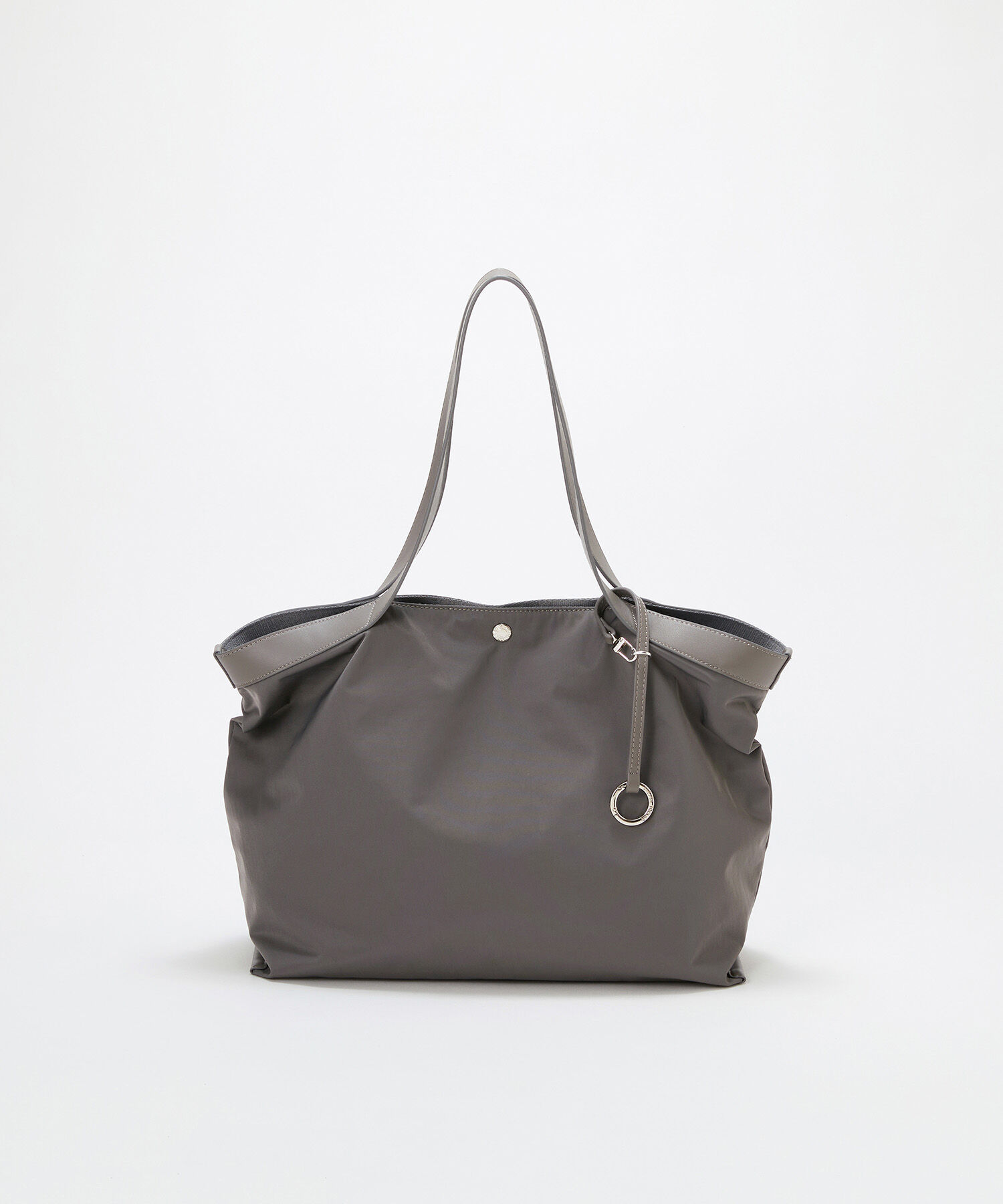 TOPKAPI BREATH「【Breath TOPKAPI】MORPH モーフ リンクルナイロン トートバッグ チャーム付き　A4 / 超軽量」|トートバッグ|グレー