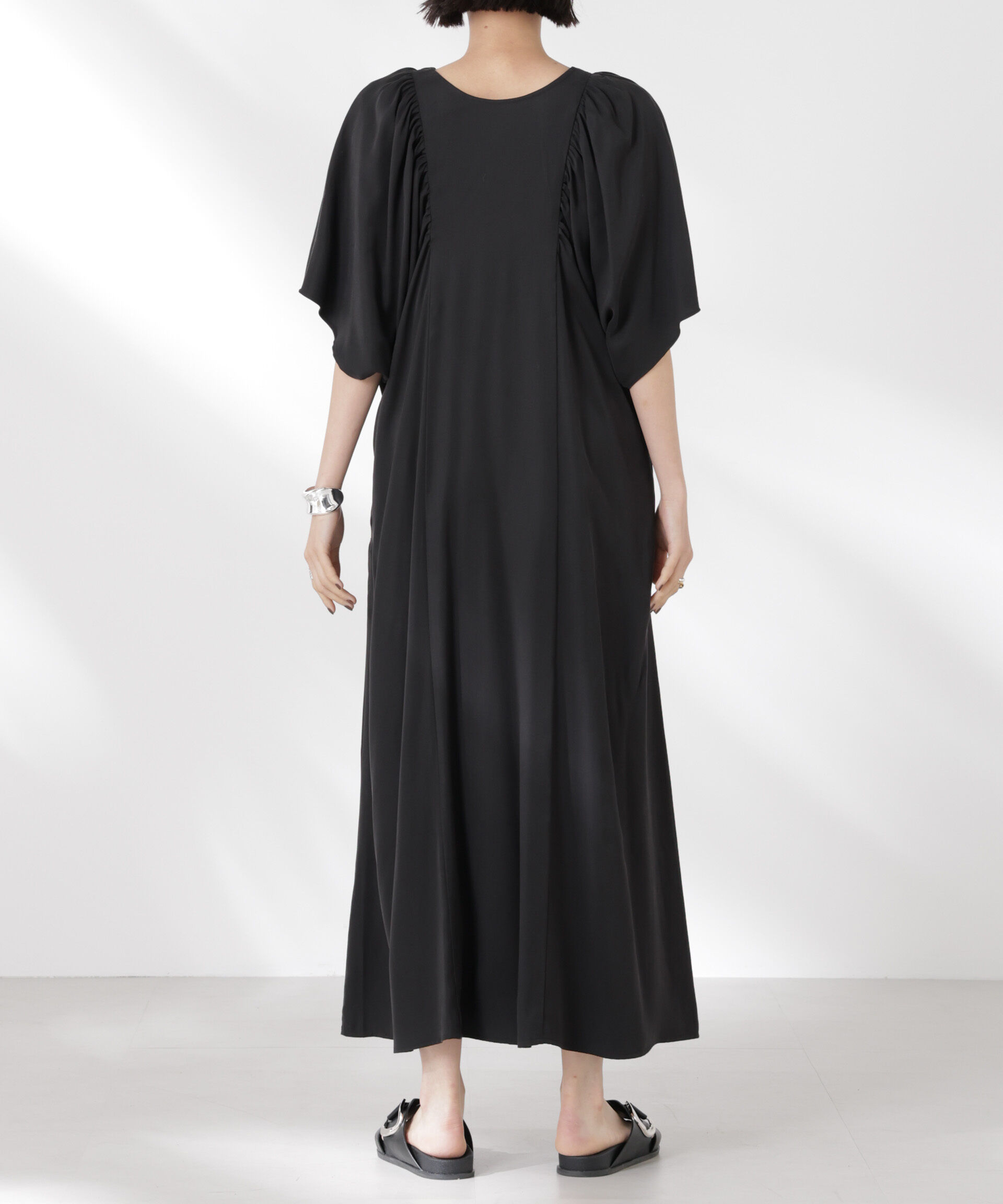 nano･universe「前後2wayボリュームギャザーワンピース」|ワンピース|