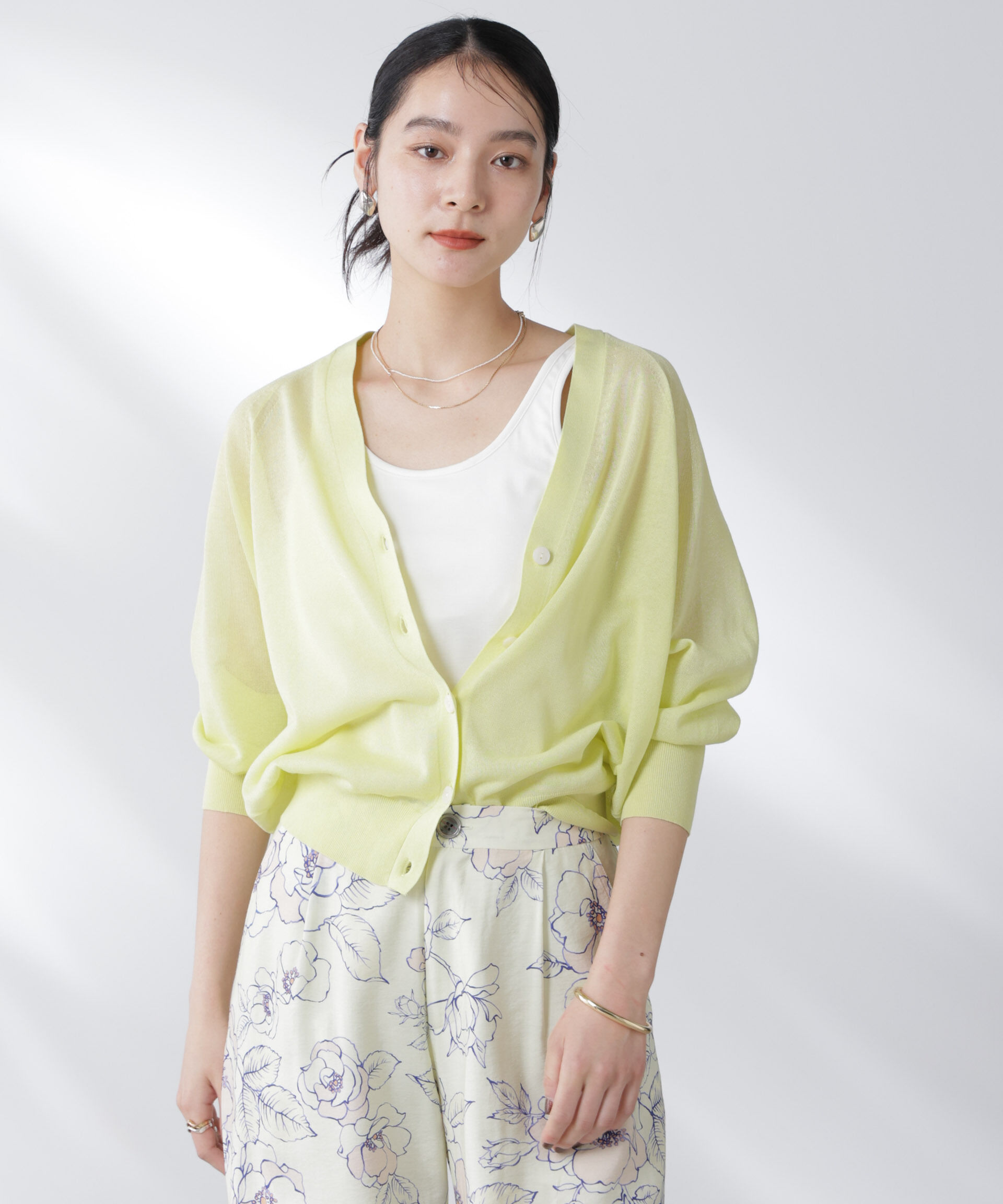 nano･universe「コットンスパークシアーＶネックカーディガン」|ニット・セーター|イエロー