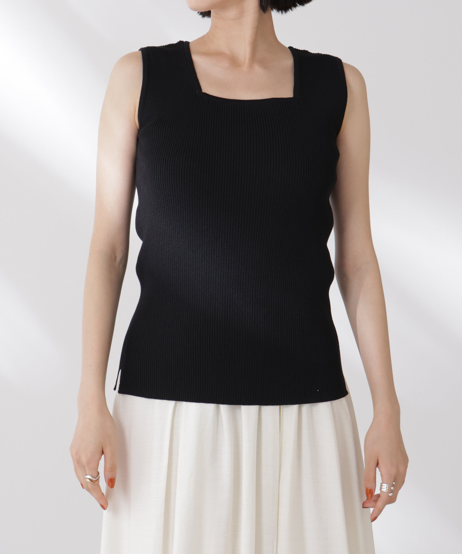 nano･universe「前後2wayスクエア＆クルーネックリブニットタンクトップ」|ニット・セーター|