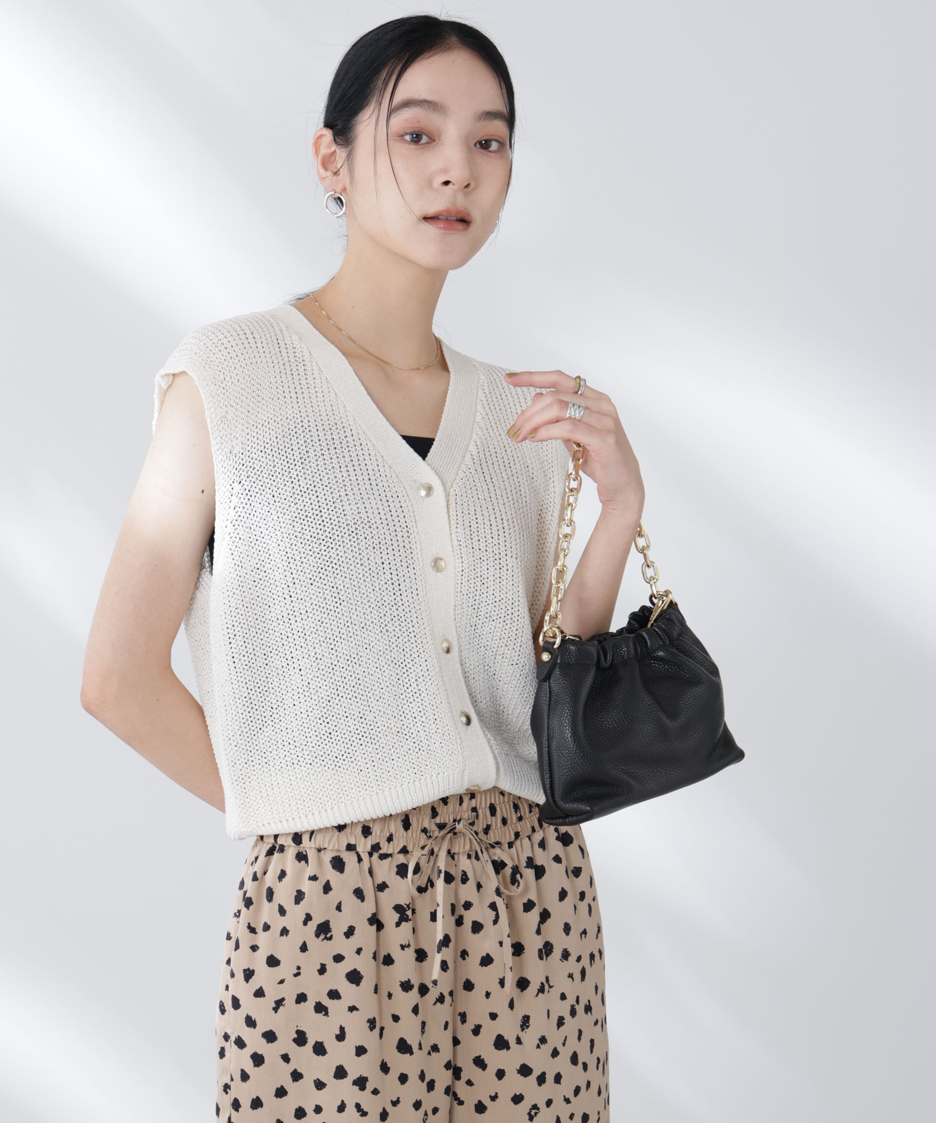 nano･universe「ペーパーヤーン畦ニットベスト」|ニット・セーター|オフホワイト1