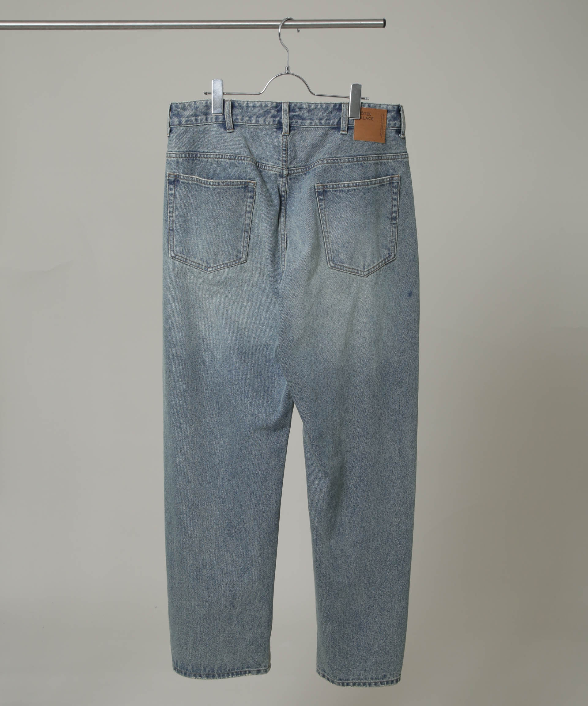 nano･universe「｢HOTEL PALACE｣ フェードデニム ルーズシルエットパンツ」|チノ|