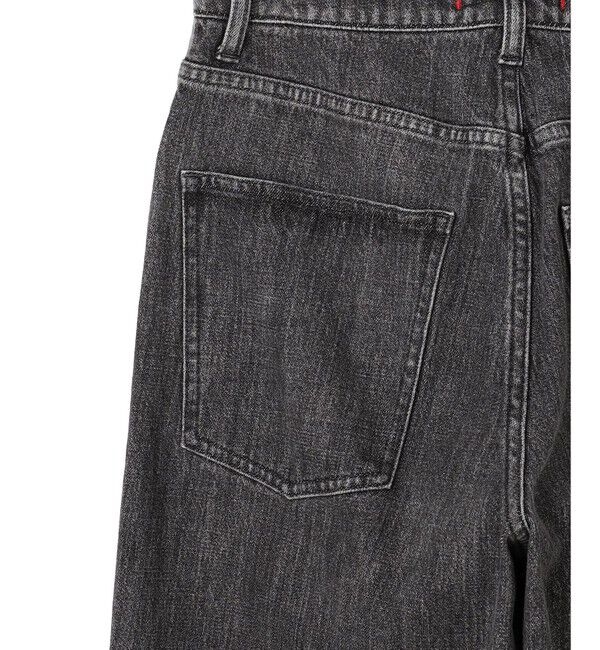 23区「【FUDGE掲載/滝沢眞規子さん着用/RED CARD TOKYO&times;23区】 センタープレス デニム ワイド パンツ」|デニム|