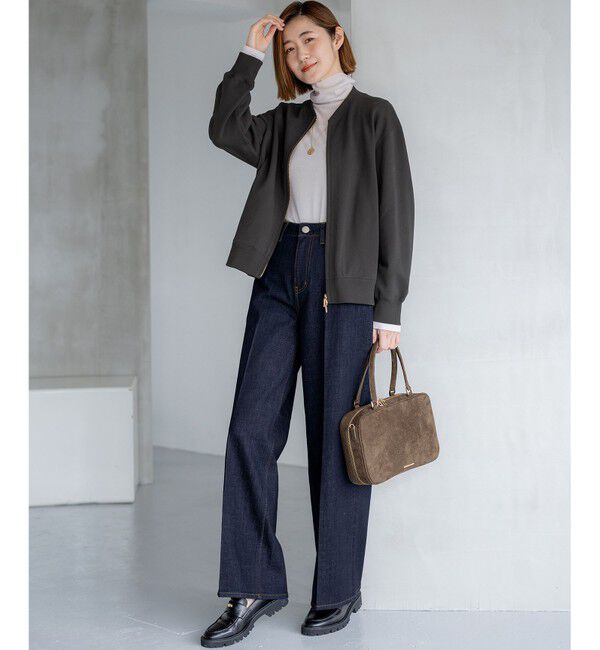 23区「【FUDGE掲載/滝沢眞規子さん着用/RED CARD TOKYO&times;23区】 センタープレス デニム ワイド パンツ」|デニム|