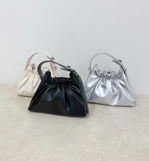 fredy emue「ギャザー三角ワンハンドルバッグ」|ショルダー・メッセンジャー|