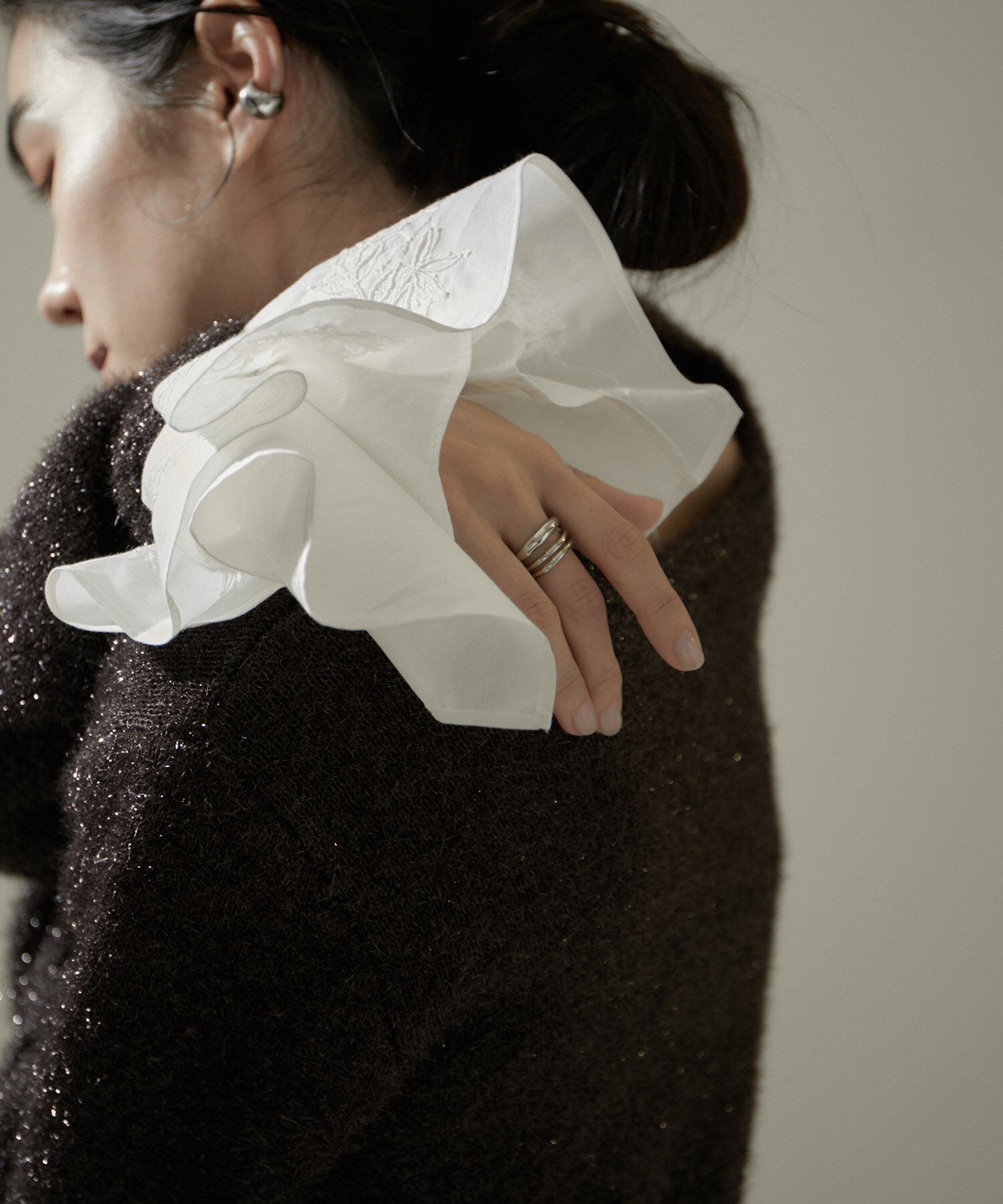 SALON adam et rope'「エンブロイダリーカフス（付け袖）」|手袋|ホワイト(10)