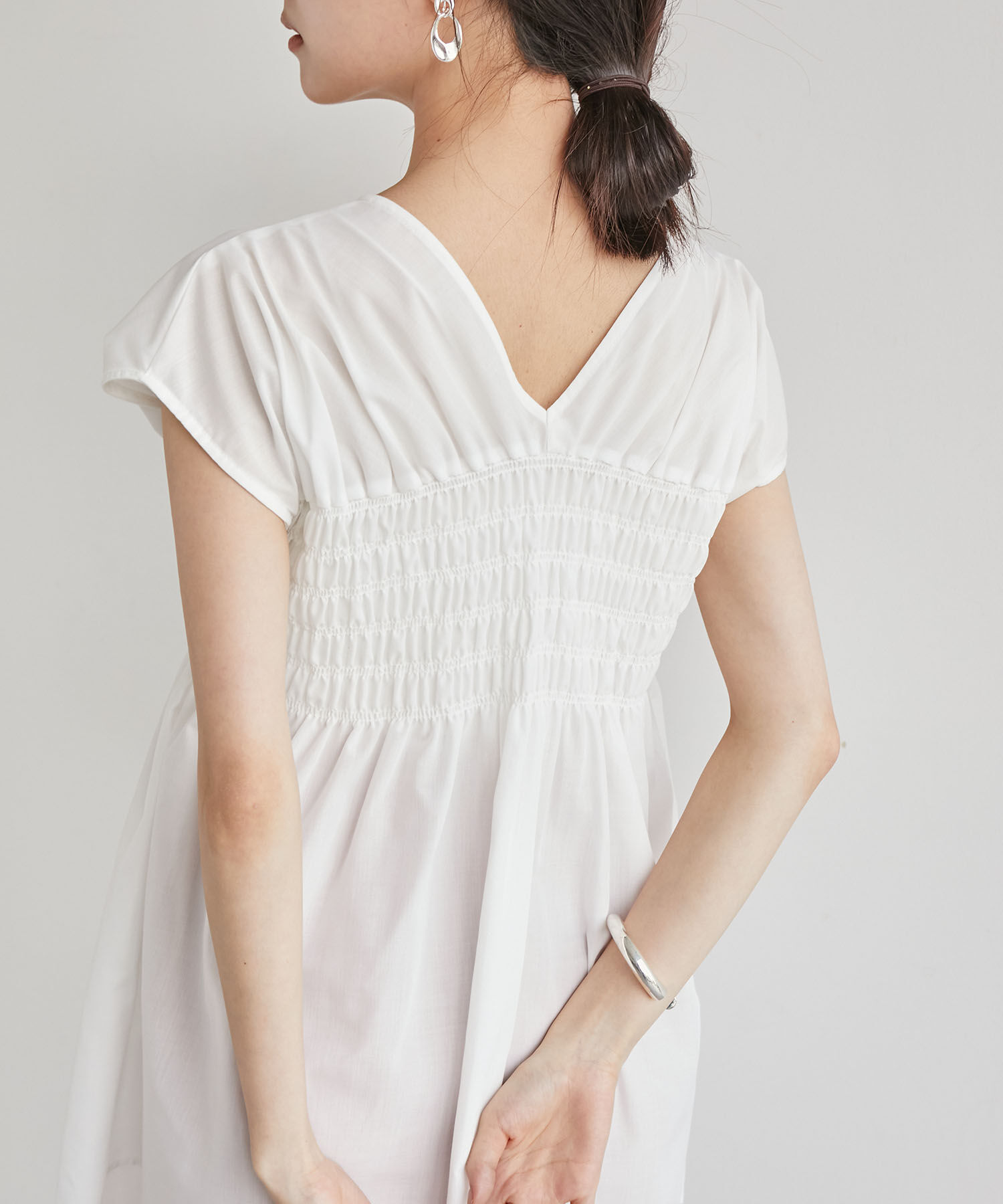 VIS「【洗える】ゆるVネックシャーリングシャツブラウス」|シャツ・ブラウス|