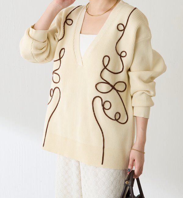  「コード刺繍深Vニット」|ニット・セーター|