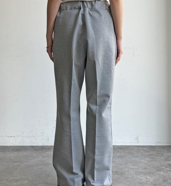  「センタープレスセミフレアパンツ」|チノ|