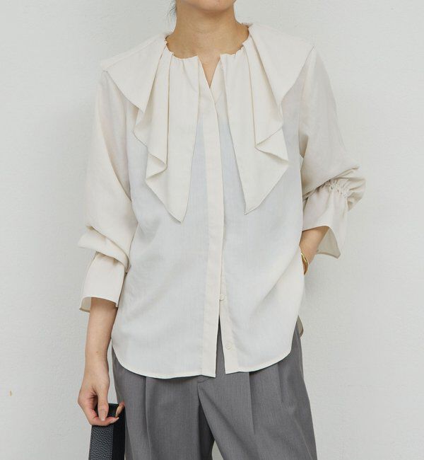  「ラッフルカラーブラウス」|シャツ・ブラウス|ライトベージュ
