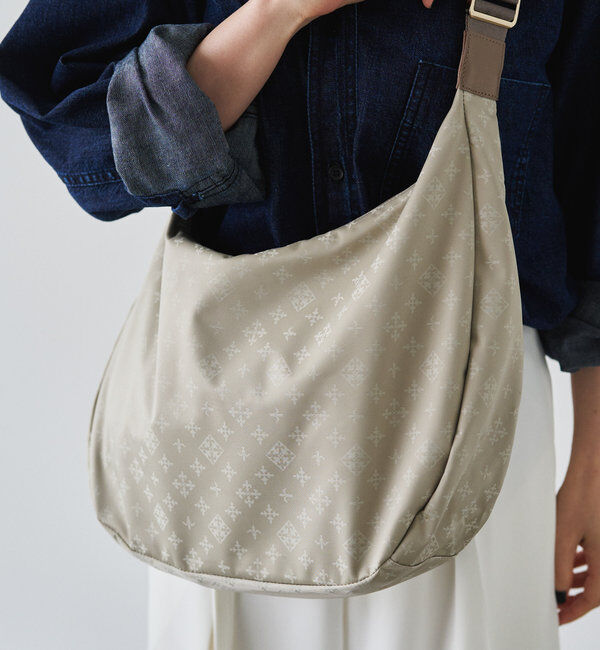  「クラウズナイロンラウンドビッグショルダーバッグ」|ショルダー・メッセンジャー|