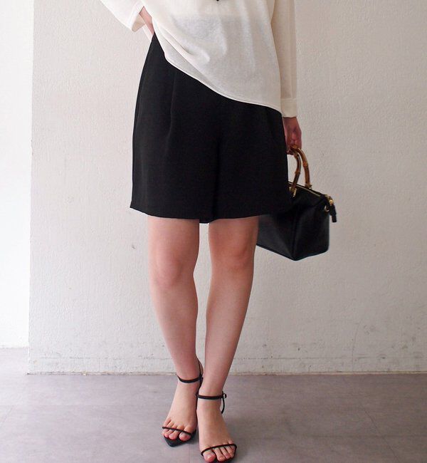  「サテンショートパンツ」|チノ|